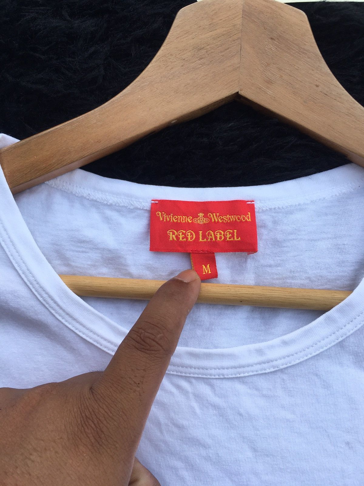 Vivienne Westwood Rare Vintage Vivienne Westwood Logo Tshirt Size S / US 4 / IT 40 - 8 Thumbnail