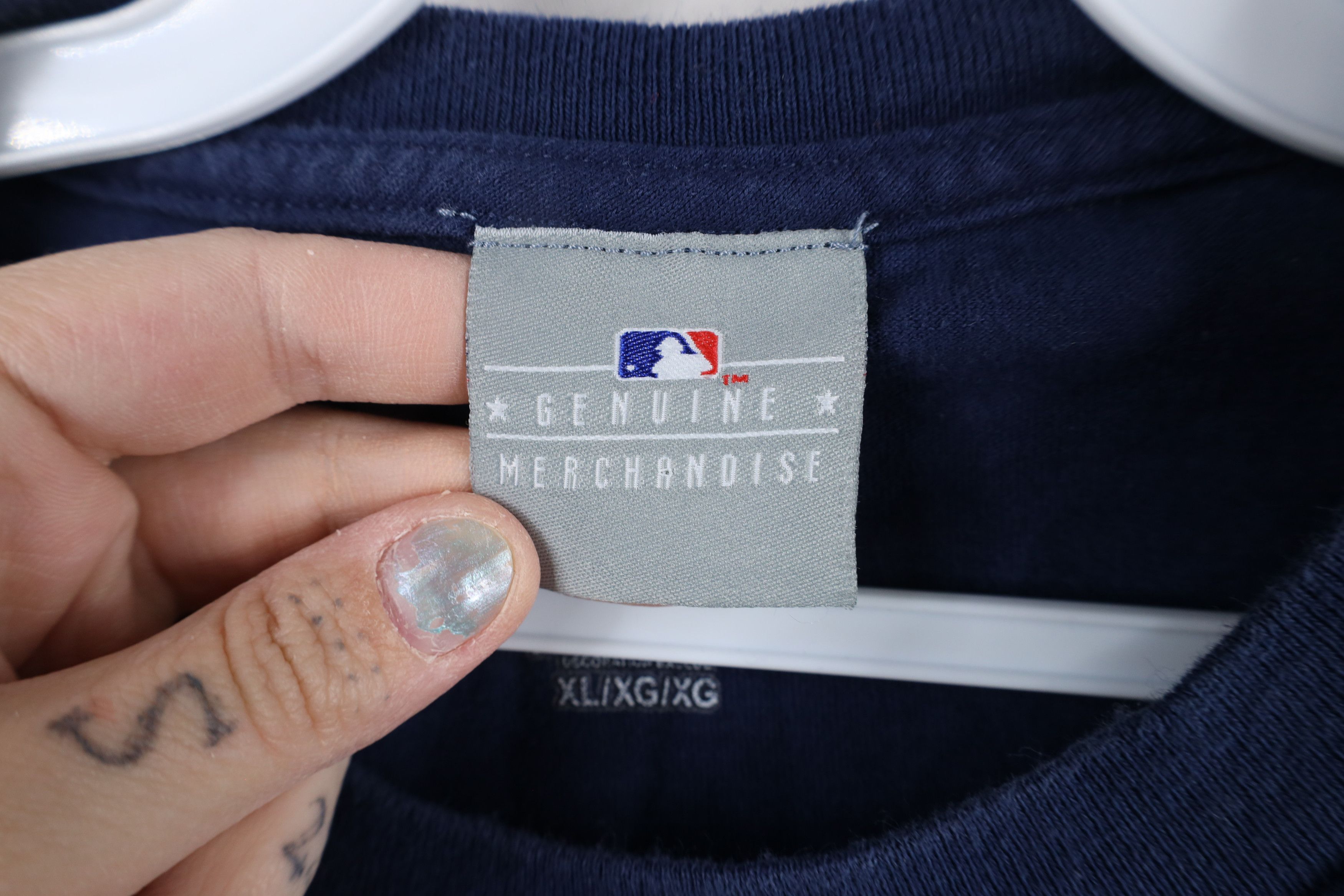 Vintage Vintage Out Old English D Detroit Tigers Baseball T-Shirt Size US XL / EU 56 / 4 - 6 Thumbnail