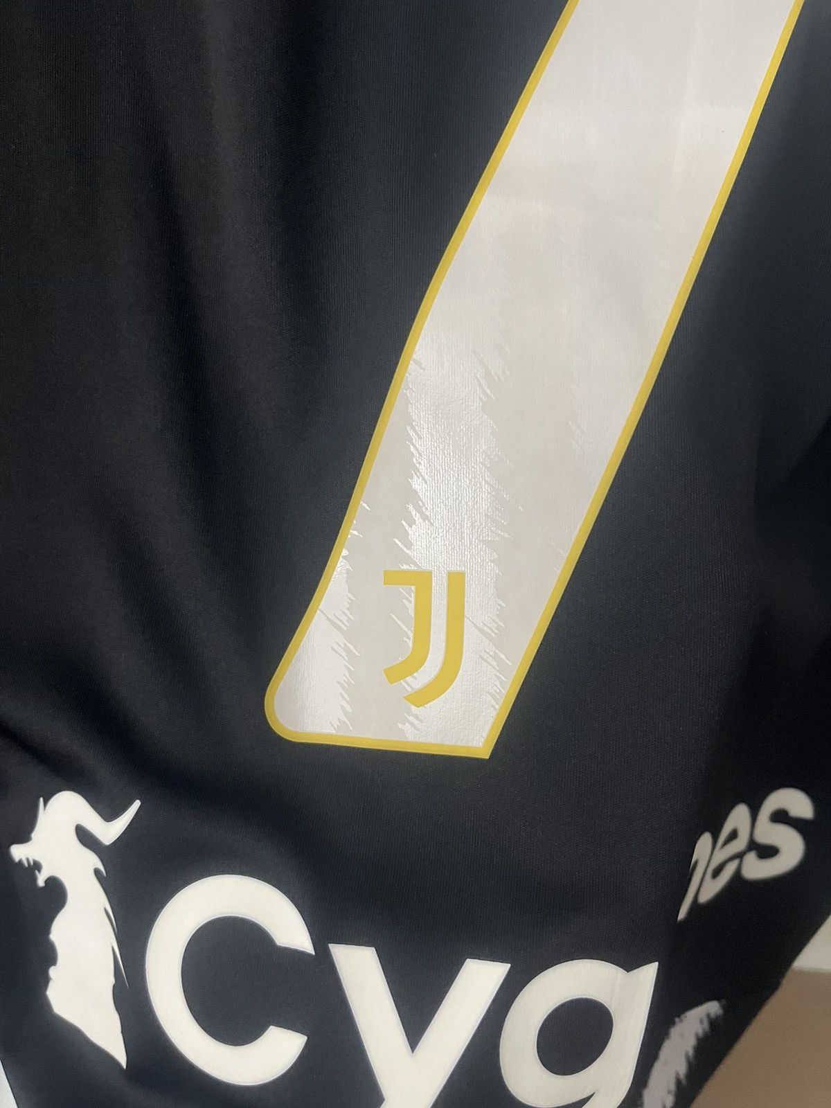 Adidas 2023/24 Juventus Soccer Jersey 7 Chiesa M Medium Adidas New Size US M / EU 48-50 / 2 - 8 Thumbnail