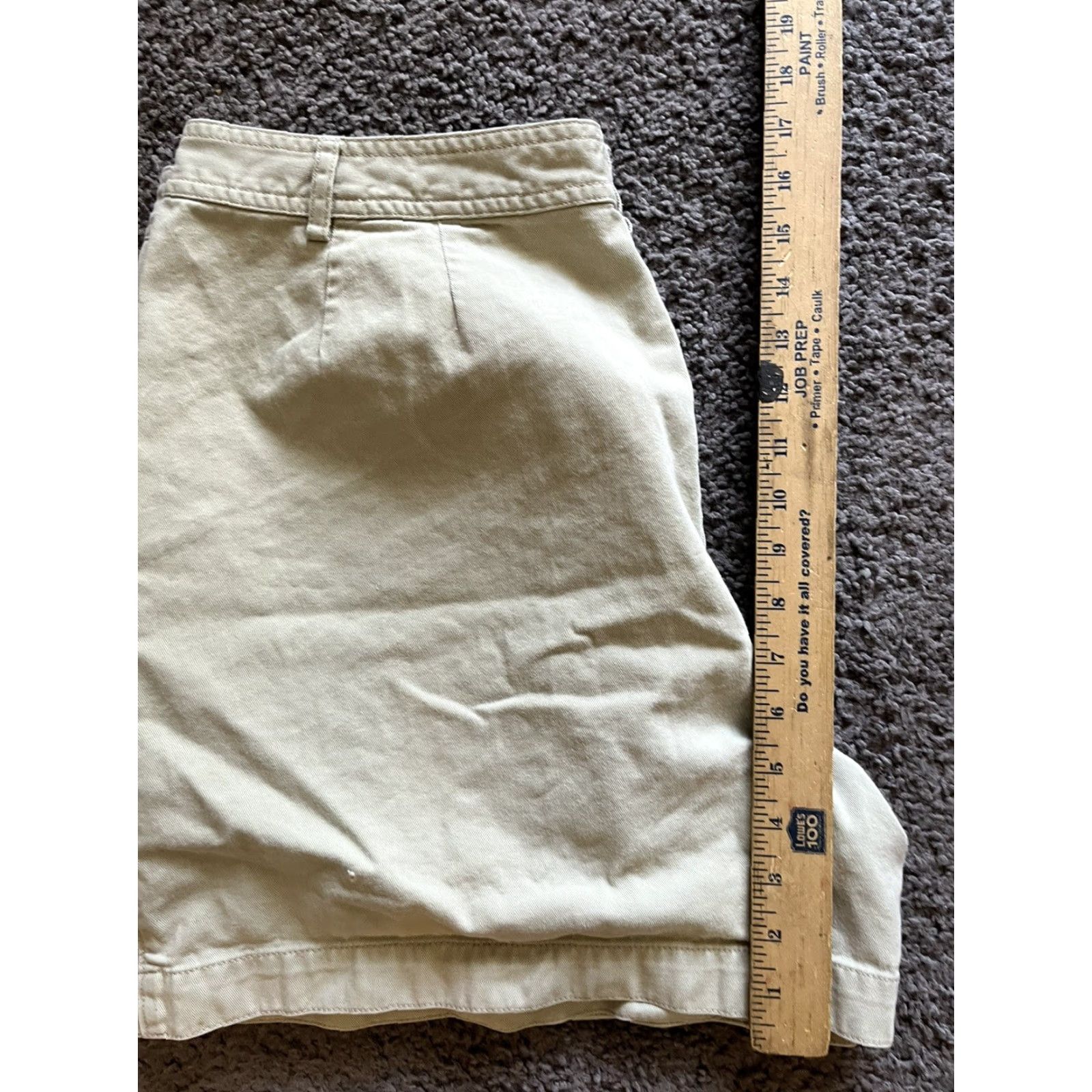Gap VINTAGE Gap Retro Bermuda Shorts Womens Size 18 Beige Chino Bermuda Shorts Regular Rise Multi-Season Womens Size 40" / US 18 - 4 Thumbnail