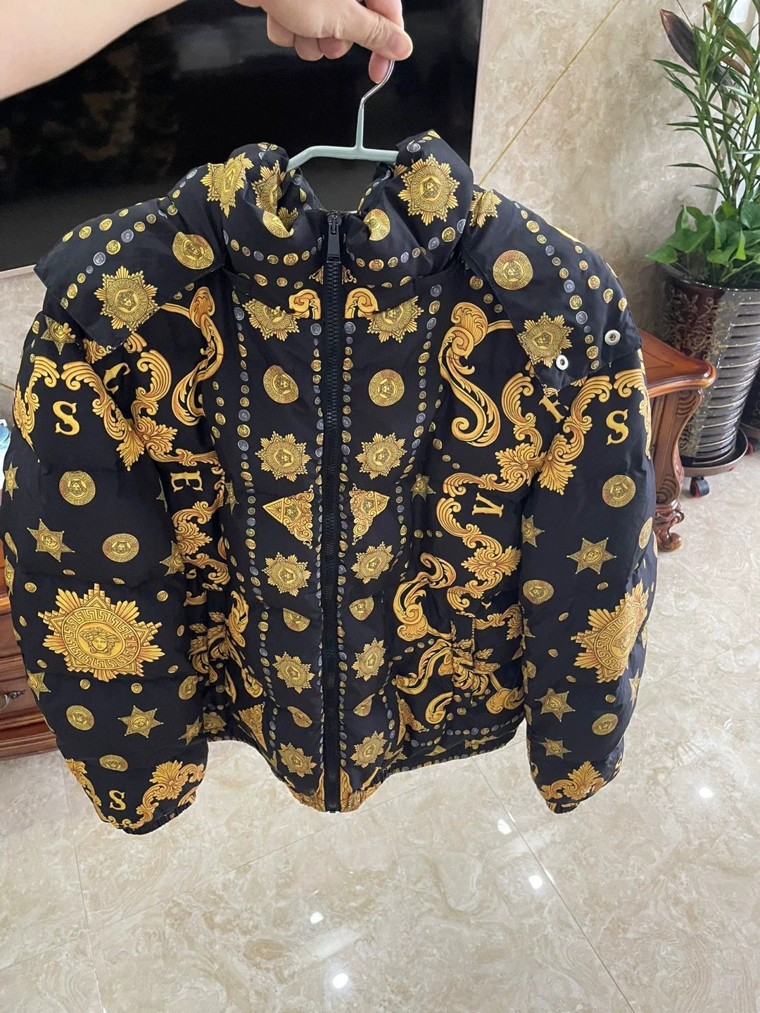 Versace Versace Full Logo Super Cool Goose Down Jacket Size US M / EU 48-50 / 2 - 1 Thumbnail