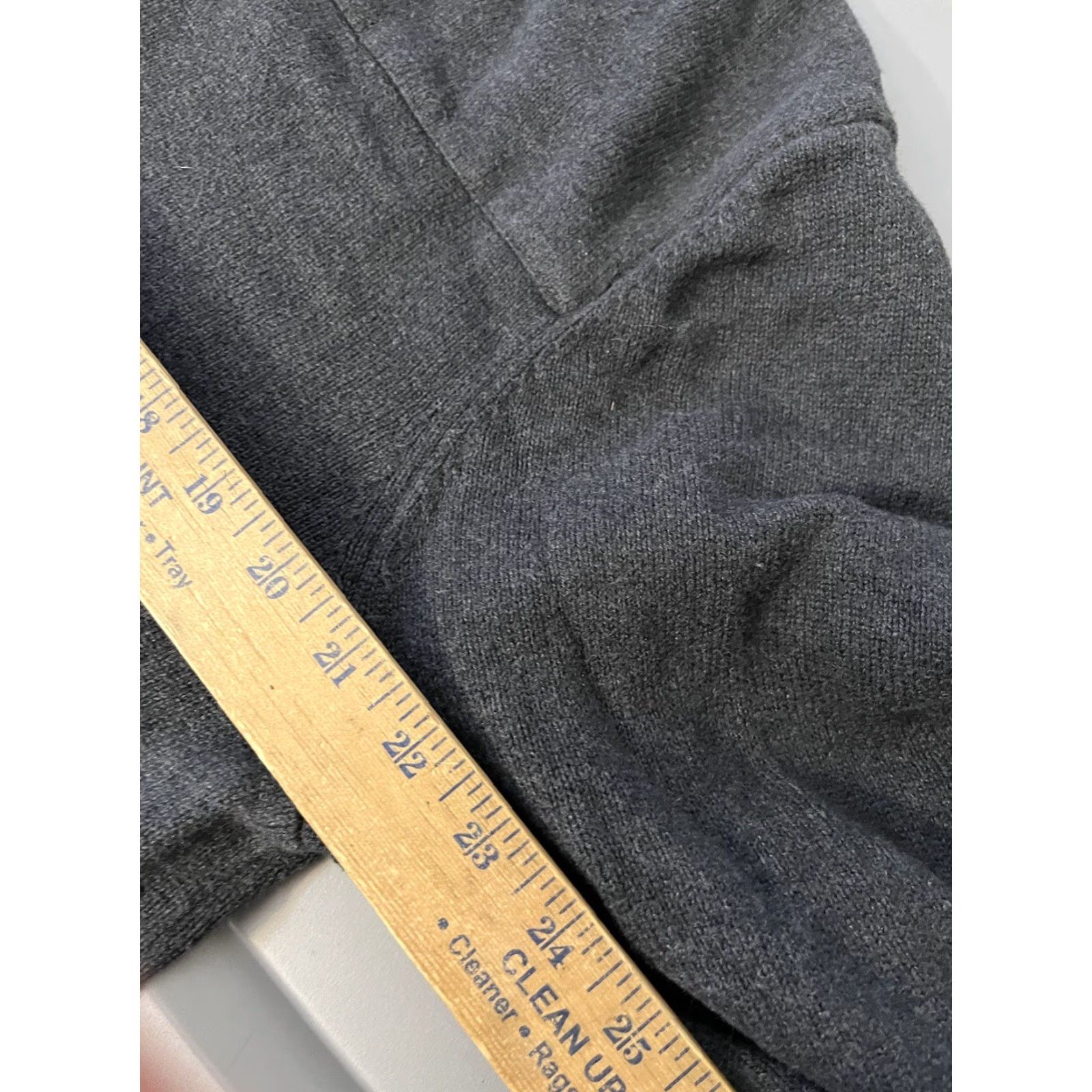 Gap VINTAGE Gap Knit Sweater Shirt XL Gray Full Zip 90s Men Regular Size XL Gray Knit Size US XL / EU 56 / 4 - 5 Thumbnail