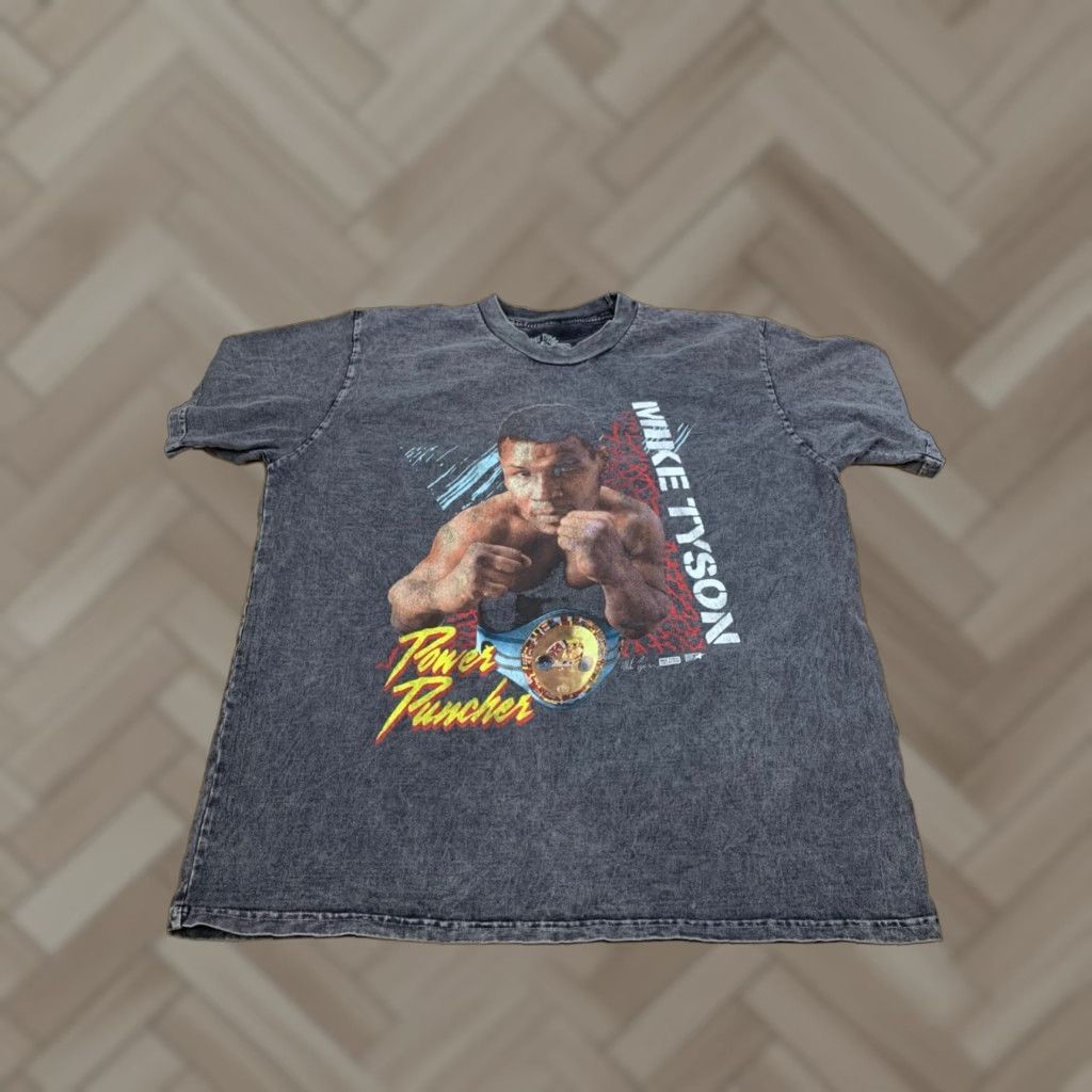 Vintage Mike Tyson Power Puncher Collection Shirt Mens L Black Retro Vintage Boxy 12196 Size US L / EU 52-54 / 3 - 1 Thumbnail