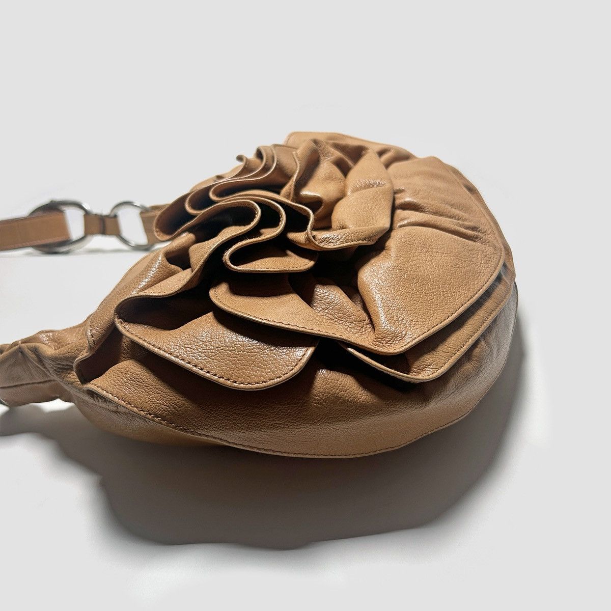 Yves Saint Laurent Fall Winter 2003 Nadja Rose Hobo Shoulder Bag Camel/Tan Size ONE SIZE - 4 Thumbnail