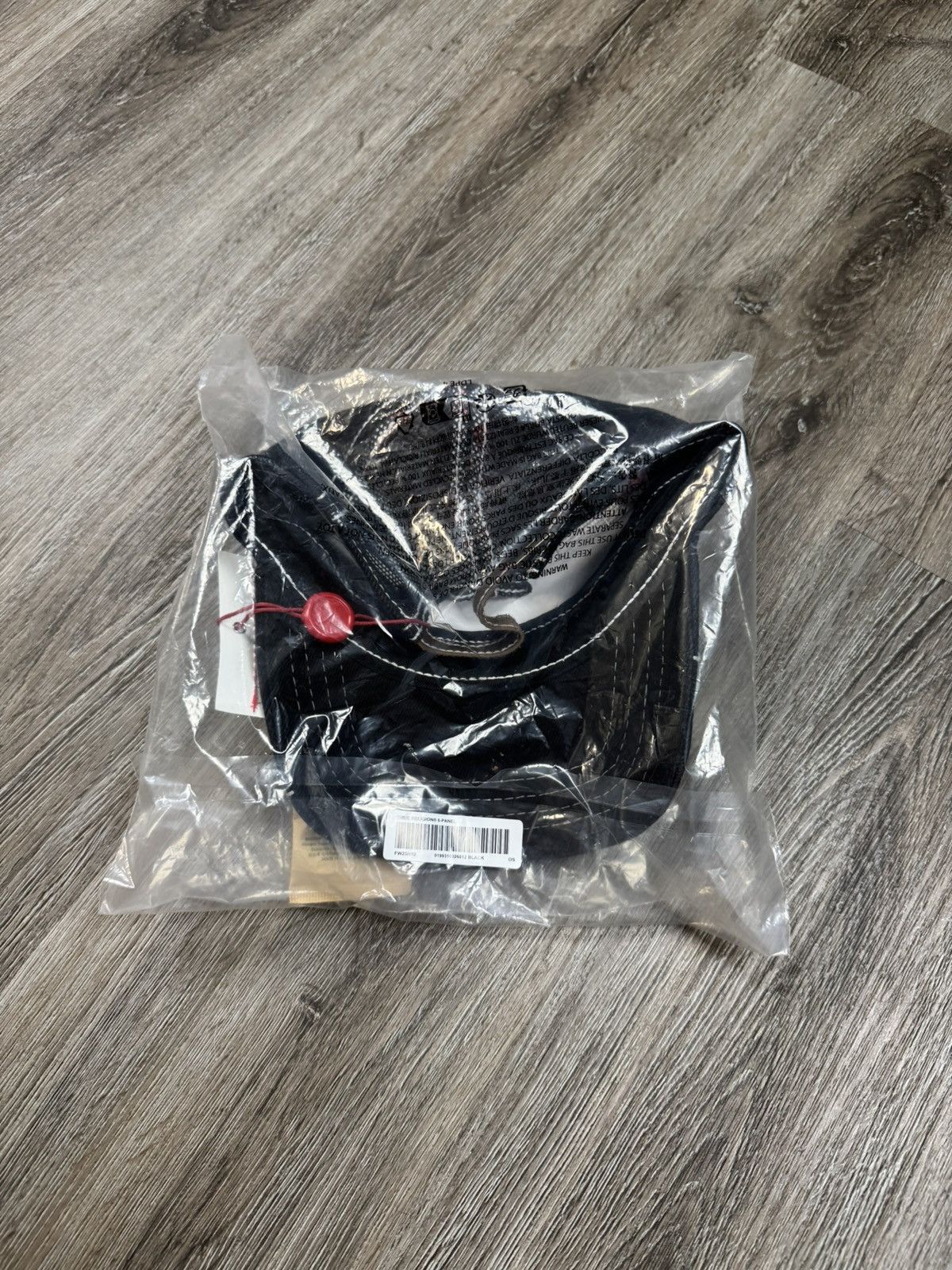 Supreme × True Religion Supreme x True Religion Mesh Back 6-Panel OS FW25 Size ONE SIZE - 4 Thumbnail