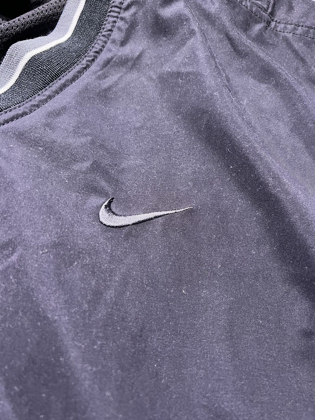 NHL × Nike × Vintage Vintage 90s Hockey Nike Swoosh Pullover Nylon Sweatshirt Size US L / EU 52-54 / 3 - 3 Thumbnail