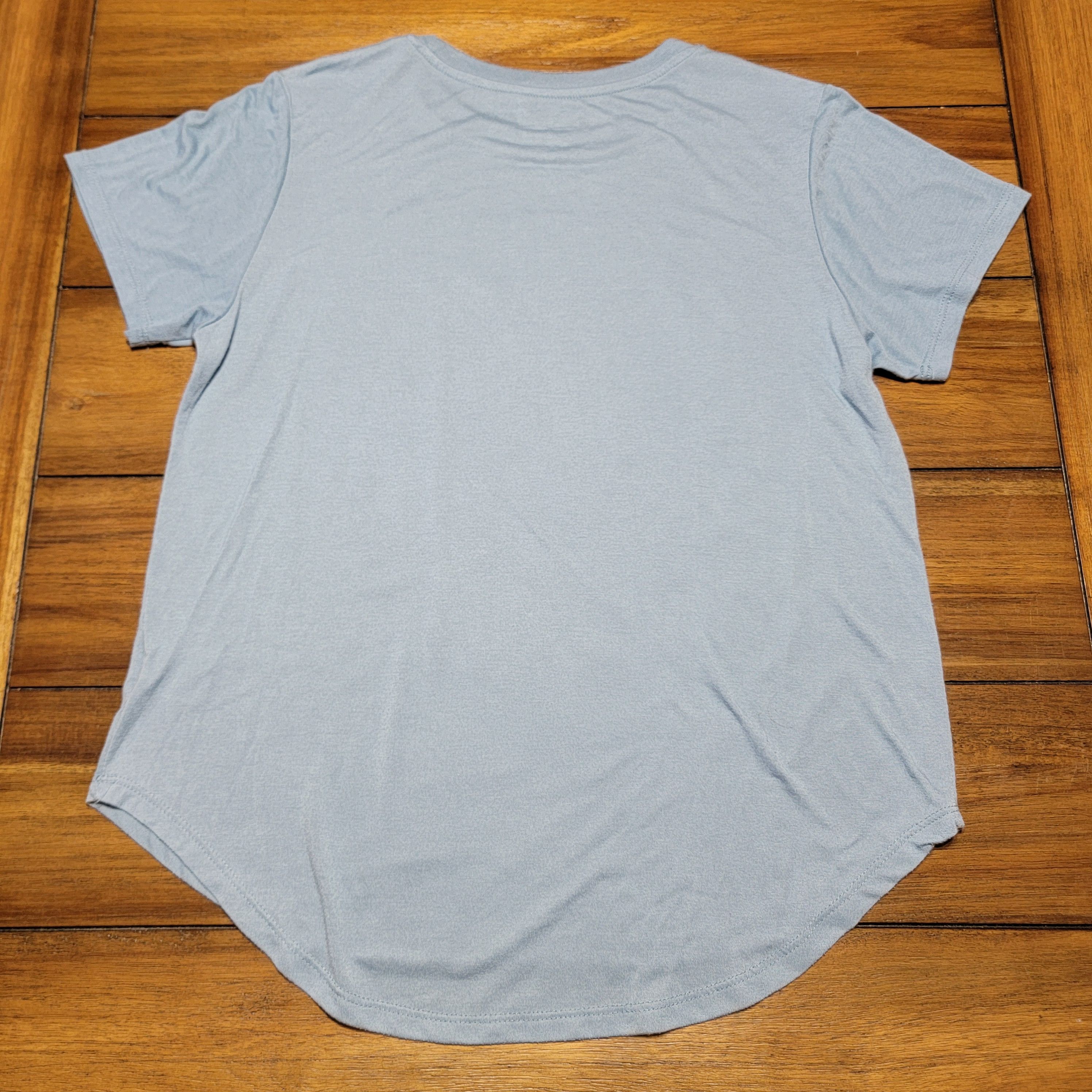 Peanuts Peanuts SS Tee Snoopy Tossing - Size Junior XL (15-17) Size XL / US 12-14 / IT 48-50 - 3 Thumbnail