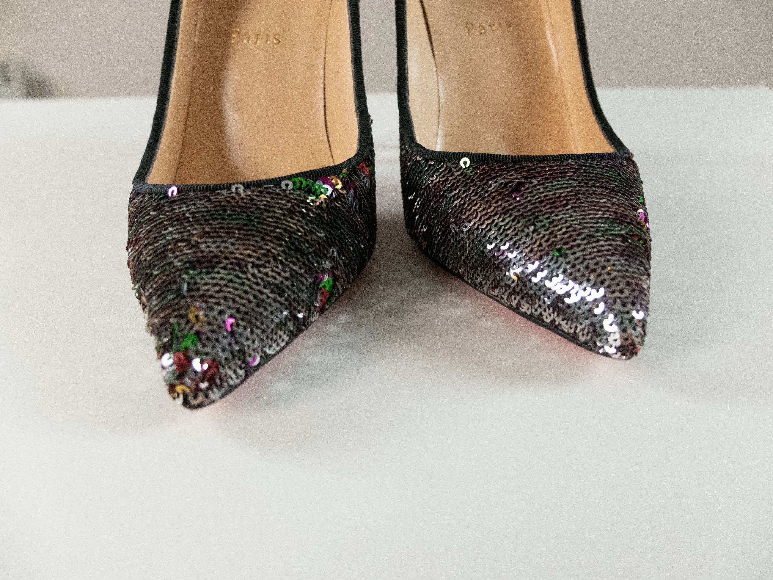 Christian Louboutin CHRISTIAN LOUBOUTIN Pigalle Follies silver sequin pumps 9 Size US 9 / IT 39 - 3 Thumbnail