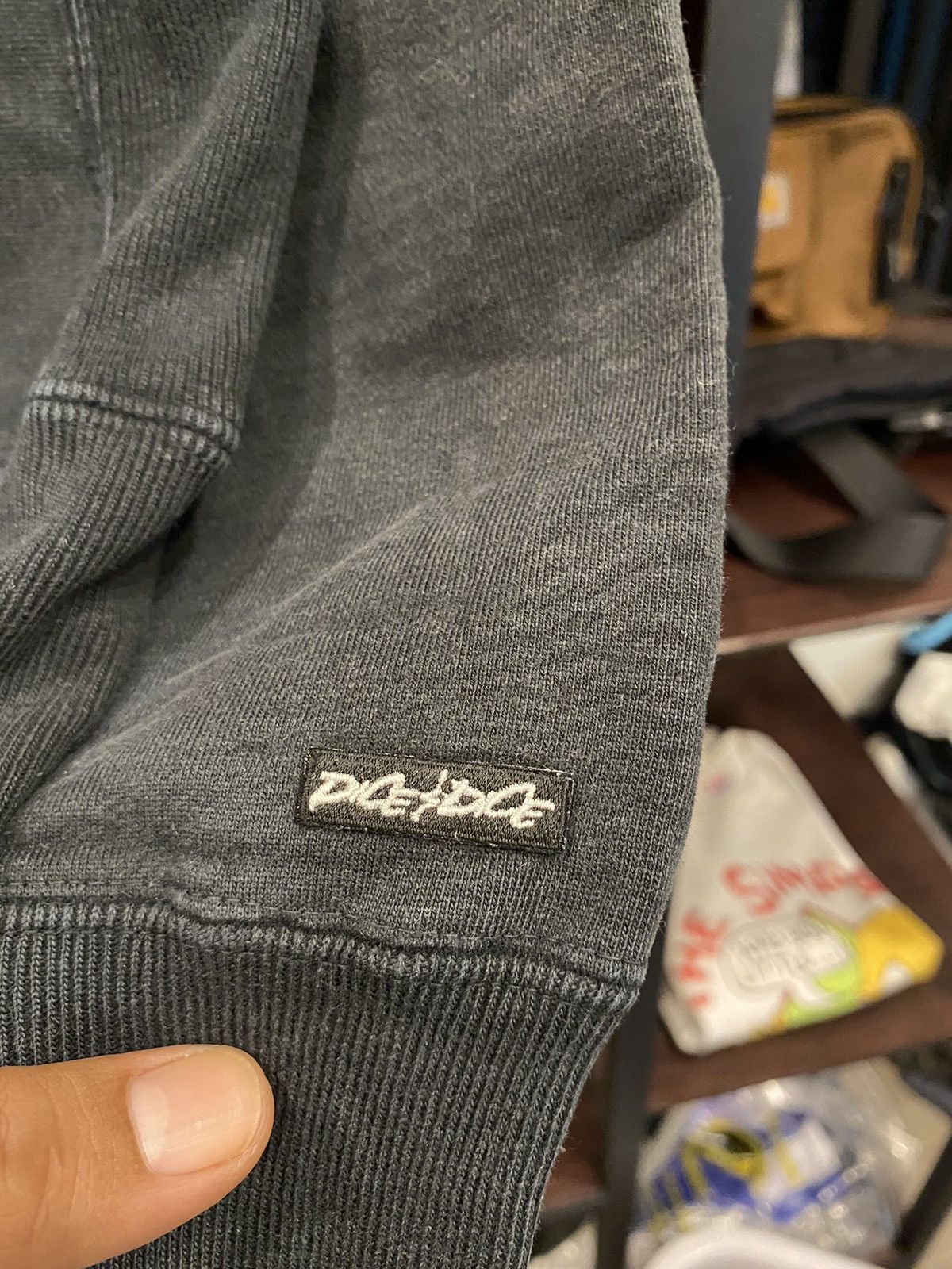 Futura × Japanese Brand 90’s Futura Laboratories Sun Faded Hoodie Size US L / EU 52-54 / 3 - 4 Thumbnail