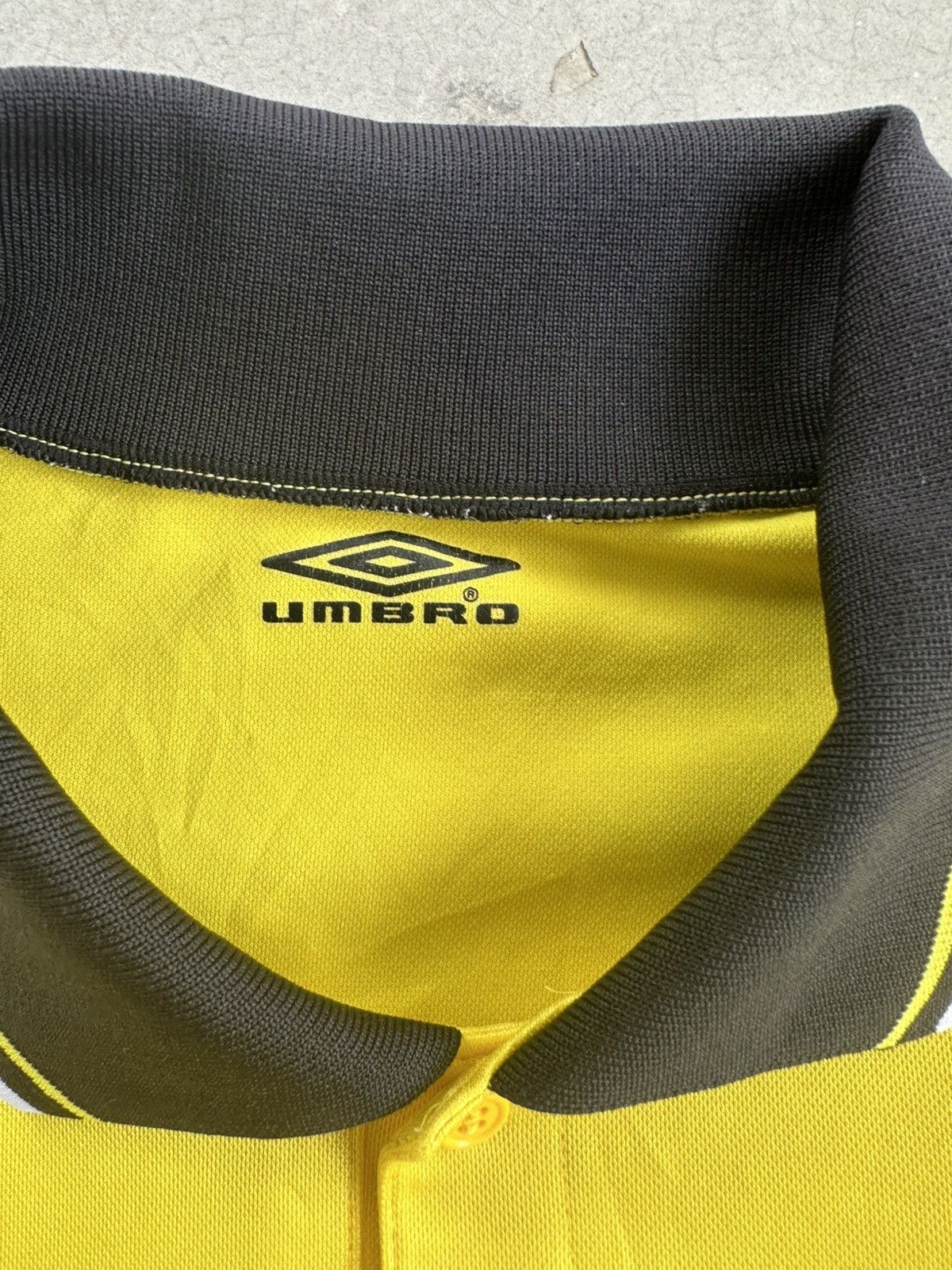 Umbro × Vintage VINTAGE UMBRO YELLOW JERSEY Size US L / EU 52-54 / 3 - 3 Thumbnail