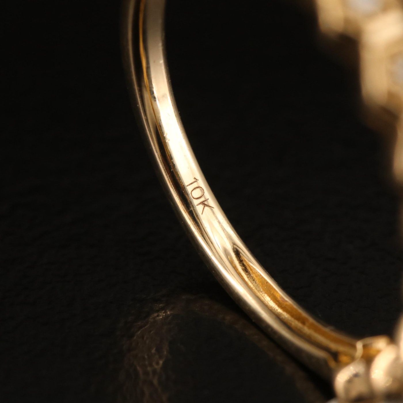 Other Vintage 10k .12 ctw Diamond Geometric Band Size ONE SIZE - 4 Thumbnail