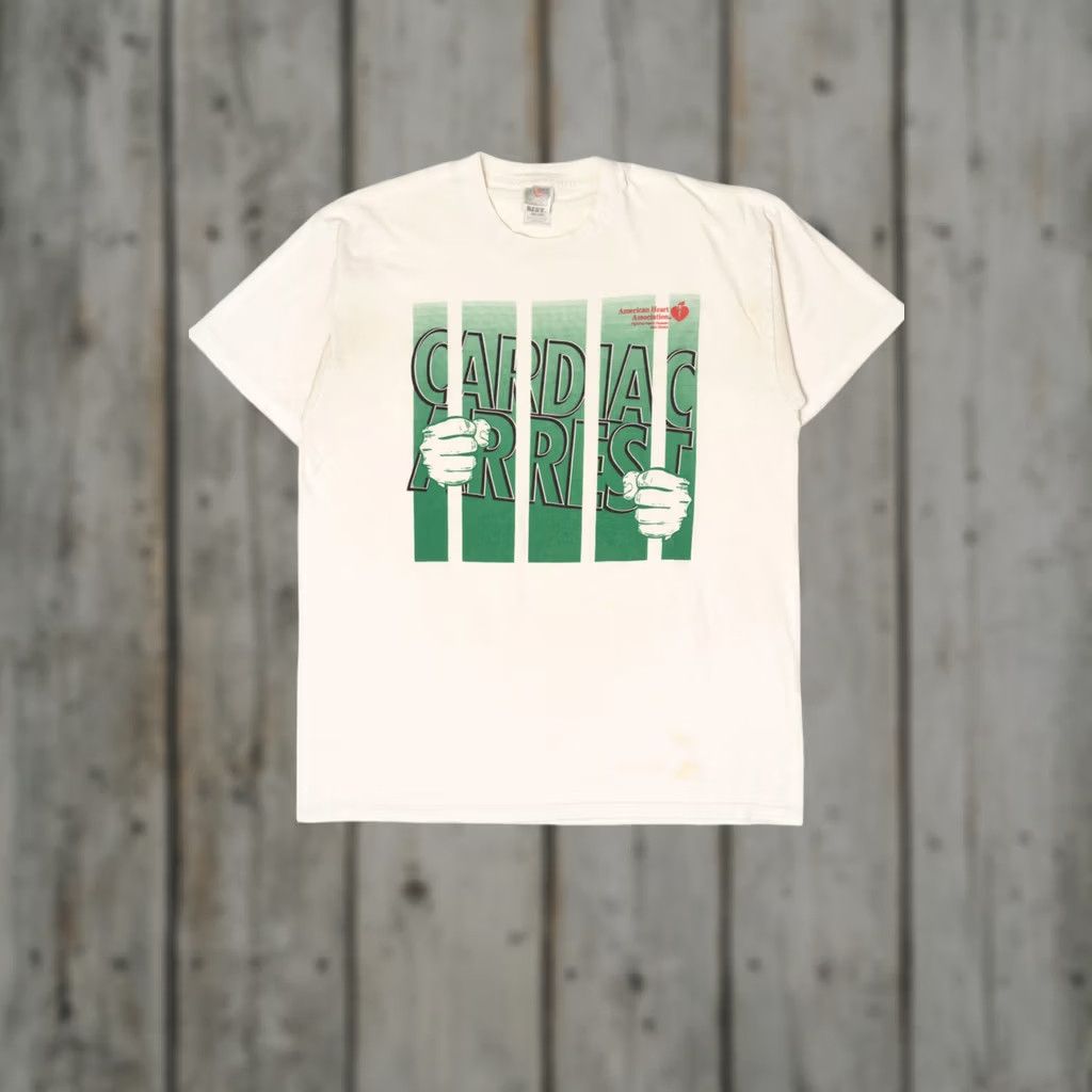 Fruit Of The Loom VINTAGE Cardiac Arrest T-Shirt American Heart Association 1990s White Unisex Adult X-Large Mens Womens Boys Girls Size US XL / EU 56 / 4 - 1 Thumbnail