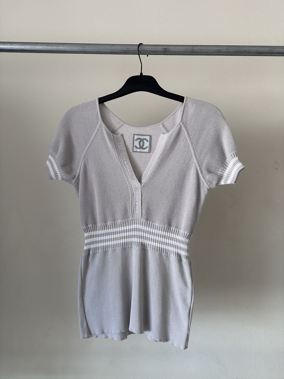 Chanel SS2004 Chanel Blouse Size XS / US 0-2 / IT 36-38 - 2 Thumbnail