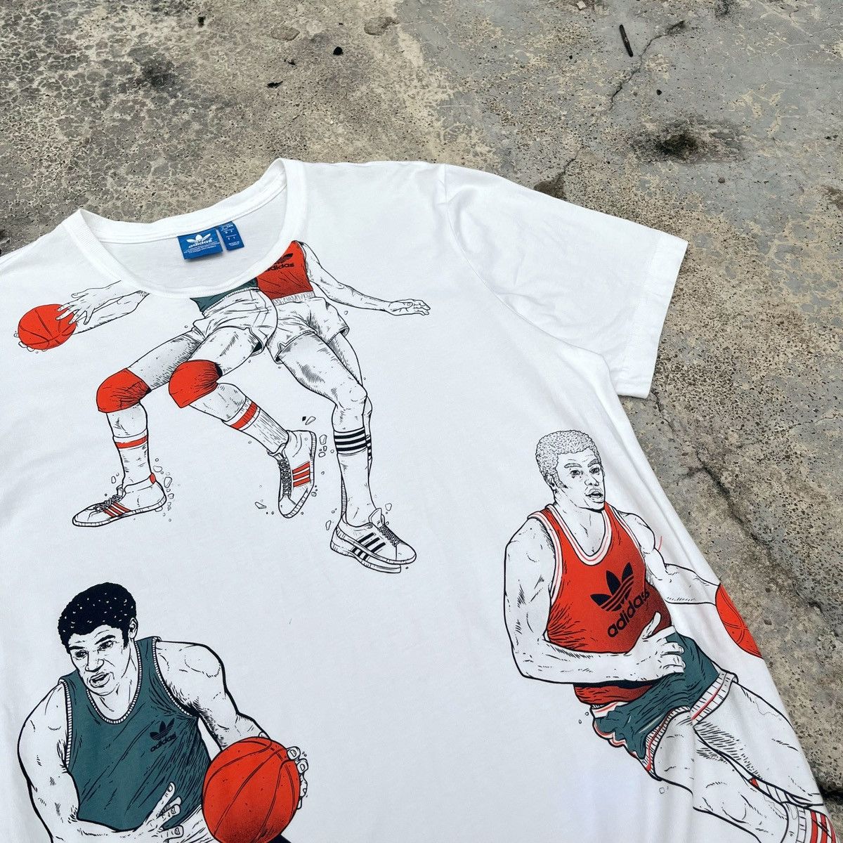 Adidas Adidas Original Nice Basketball Overprint Out Design Tee Size US L / EU 52-54 / 3 - 2 Thumbnail