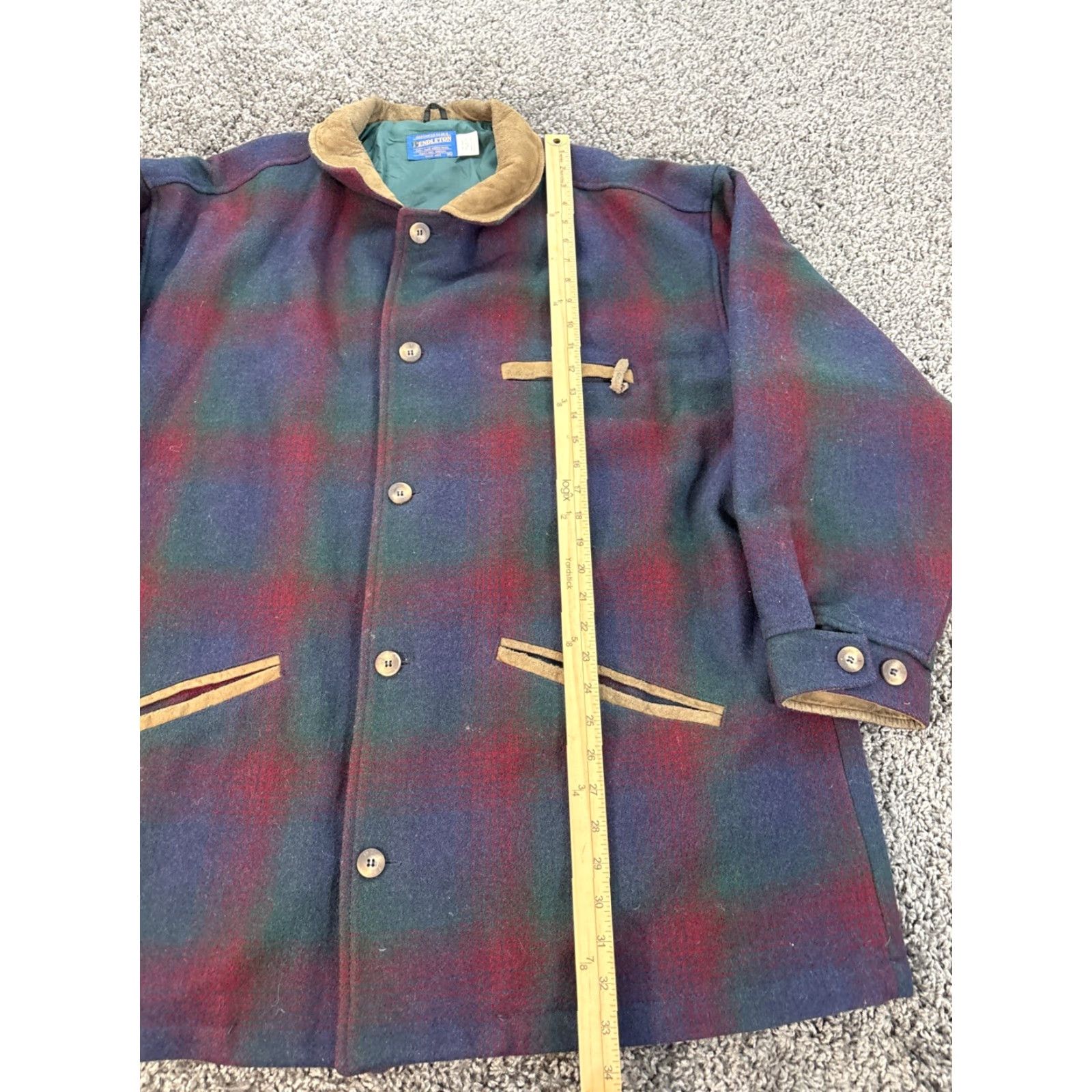 Pendleton VINTAGE Pendleton Mackinaw Jacket Mens XL Wool Plaid Leather Trim Red Green 48” Chest Short Coat Size US XL / EU 56 / 4 - 2 Thumbnail