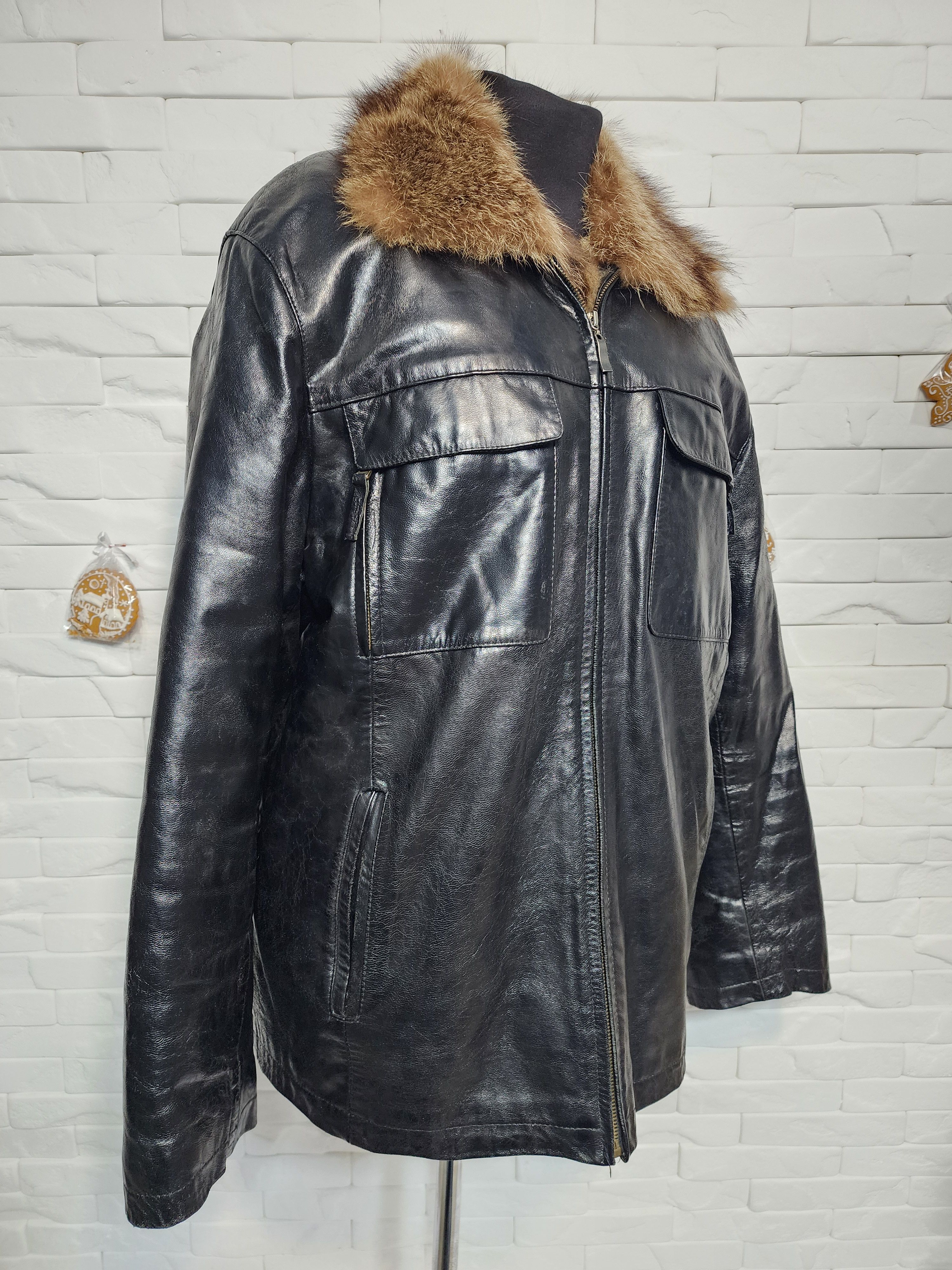 Uniqlo Men's Black Leather Fur Jacket: Genuine Fur, Metal Zipper Size US L / EU 52-54 / 3 - 3 Thumbnail