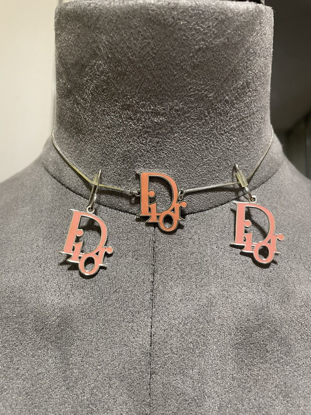 Dior CHRISTIAN DIOR. Set included necklace and earrings Size ONE SIZE - 3 Thumbnail