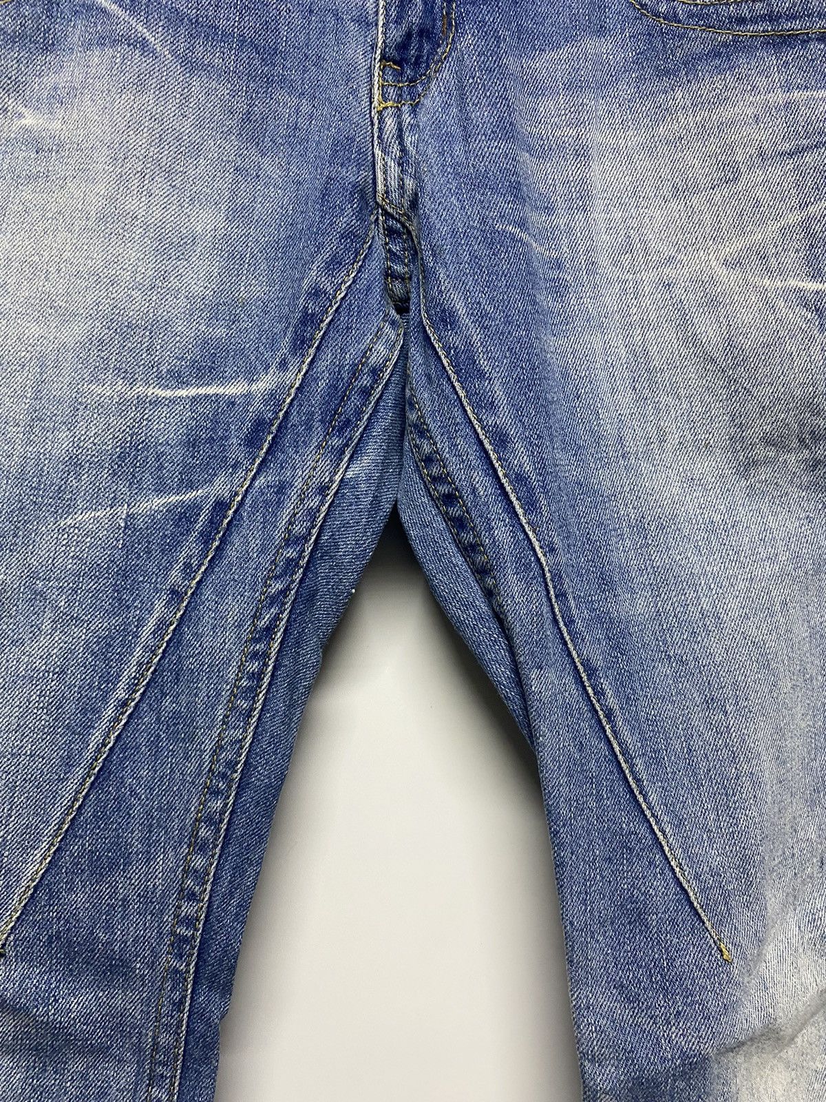 Japanese Brand Japanese Brand Distressed Root Three Jeans Denim Size US 34 / EU 50 - 9 Thumbnail