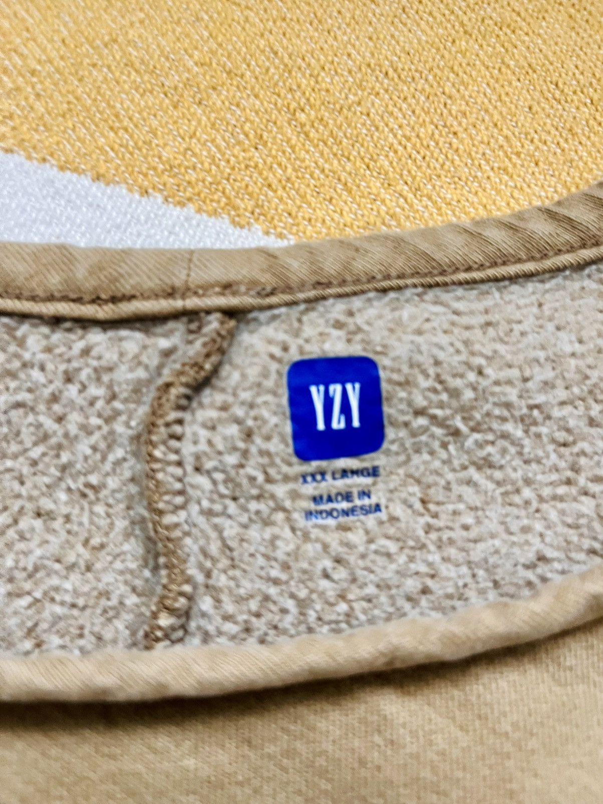 Gap Yeezy Gap Unreleased Yoke Tee in Bronze Size US XXL / EU 58 / 5 - 3 Thumbnail