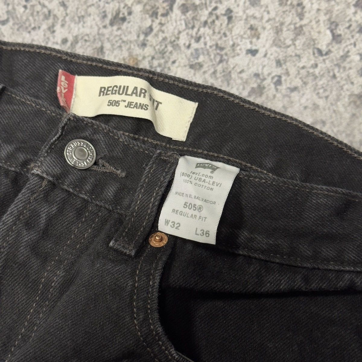 Levi's Vintage Levi’s 505 Black Straight Denim Jeans Size US 31 - 3 Thumbnail