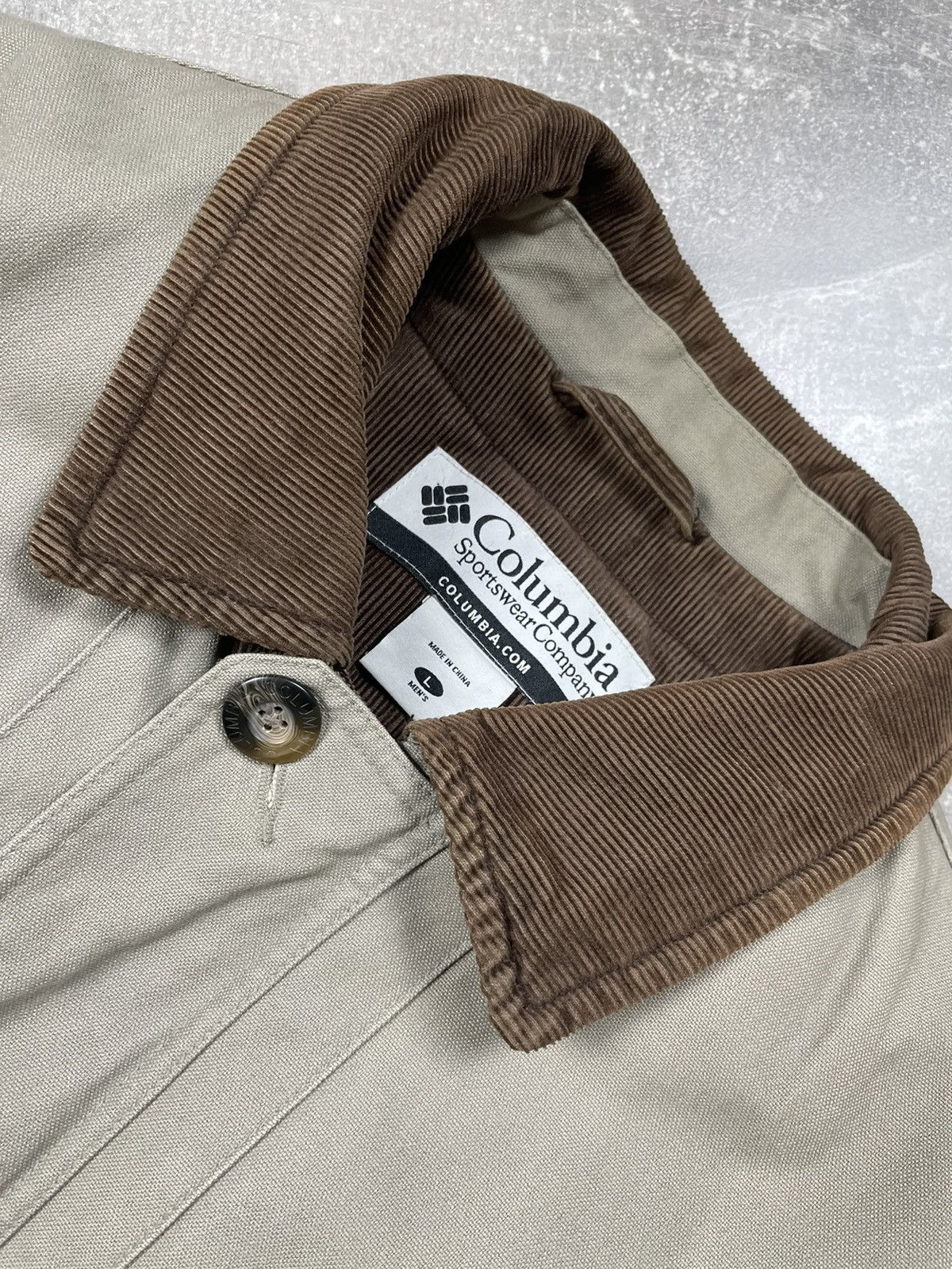 Columbia × Vintage Vintage Columbia American Lined Beige Outdoor Jacket Size US L / EU 52-54 / 3 - 6 Thumbnail