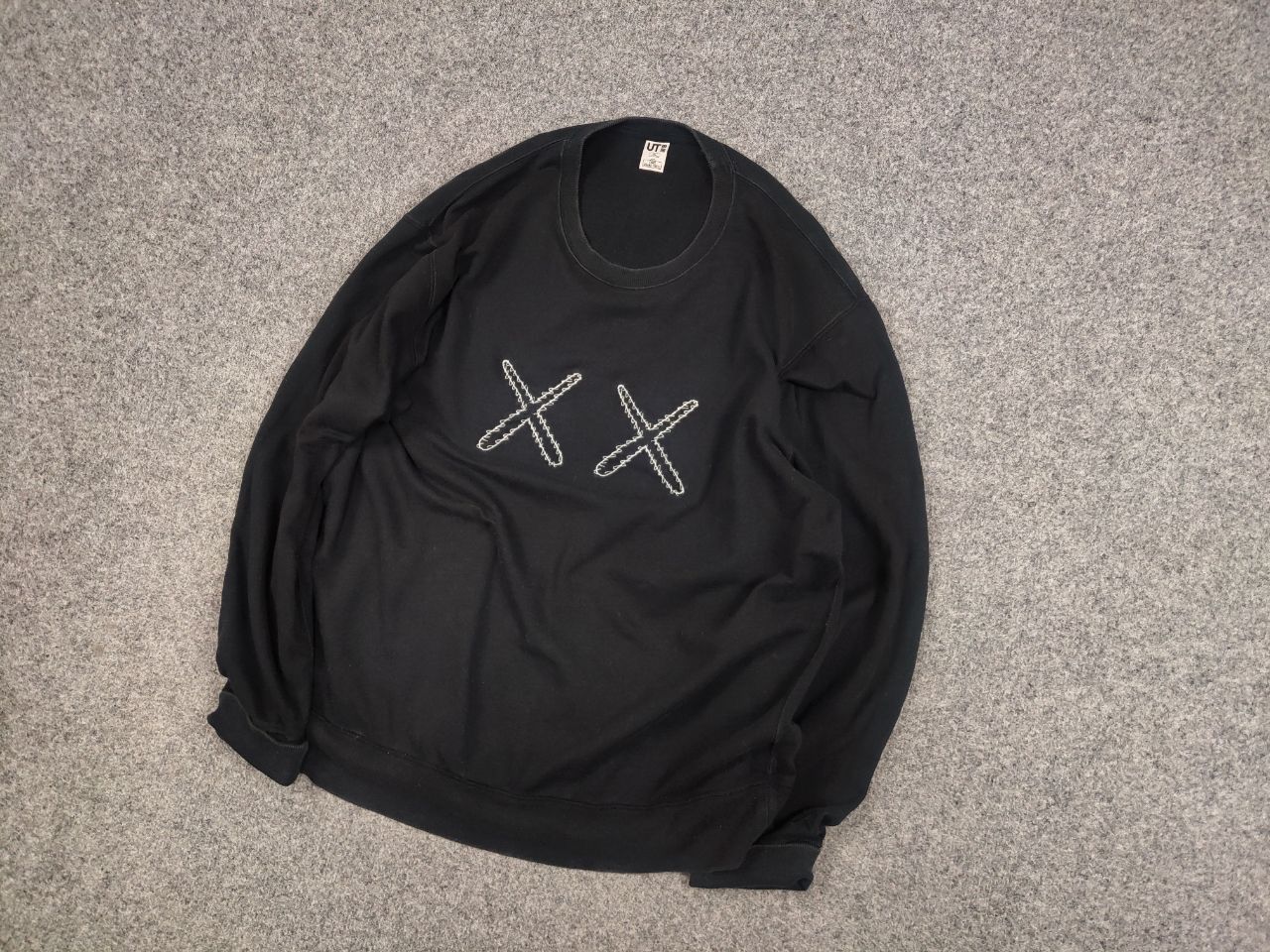Kaws × Uniqlo Kaws Sesame Street x Uniqlo Black logo Crew Check Sweatshirt Size US XL / EU 56 / 4 - 3 Thumbnail