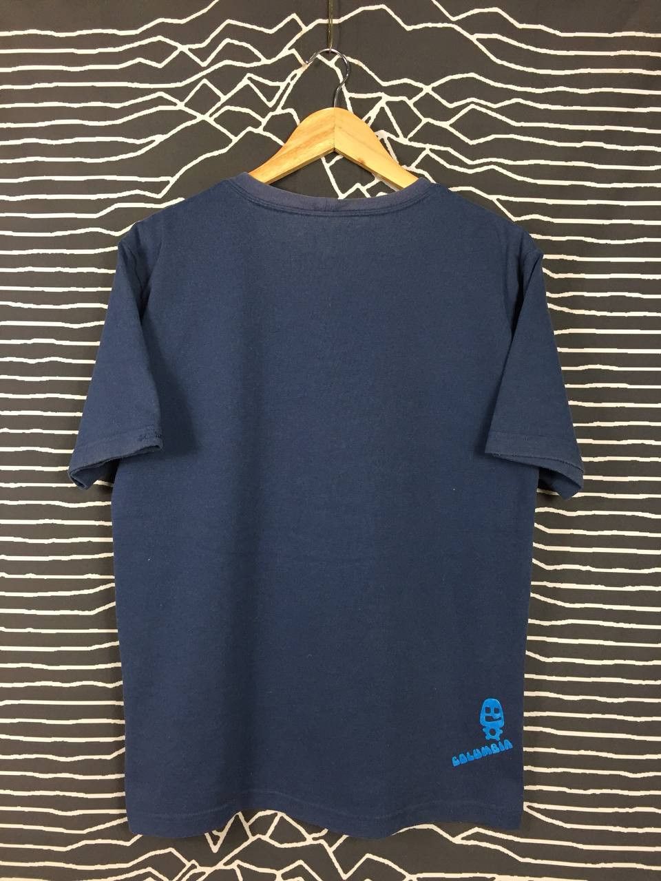 Columbia × Vintage Columbia Sportswear Titanium Where Mother Nature Plays Tee Size US M / EU 48-50 / 2 - 5 Thumbnail