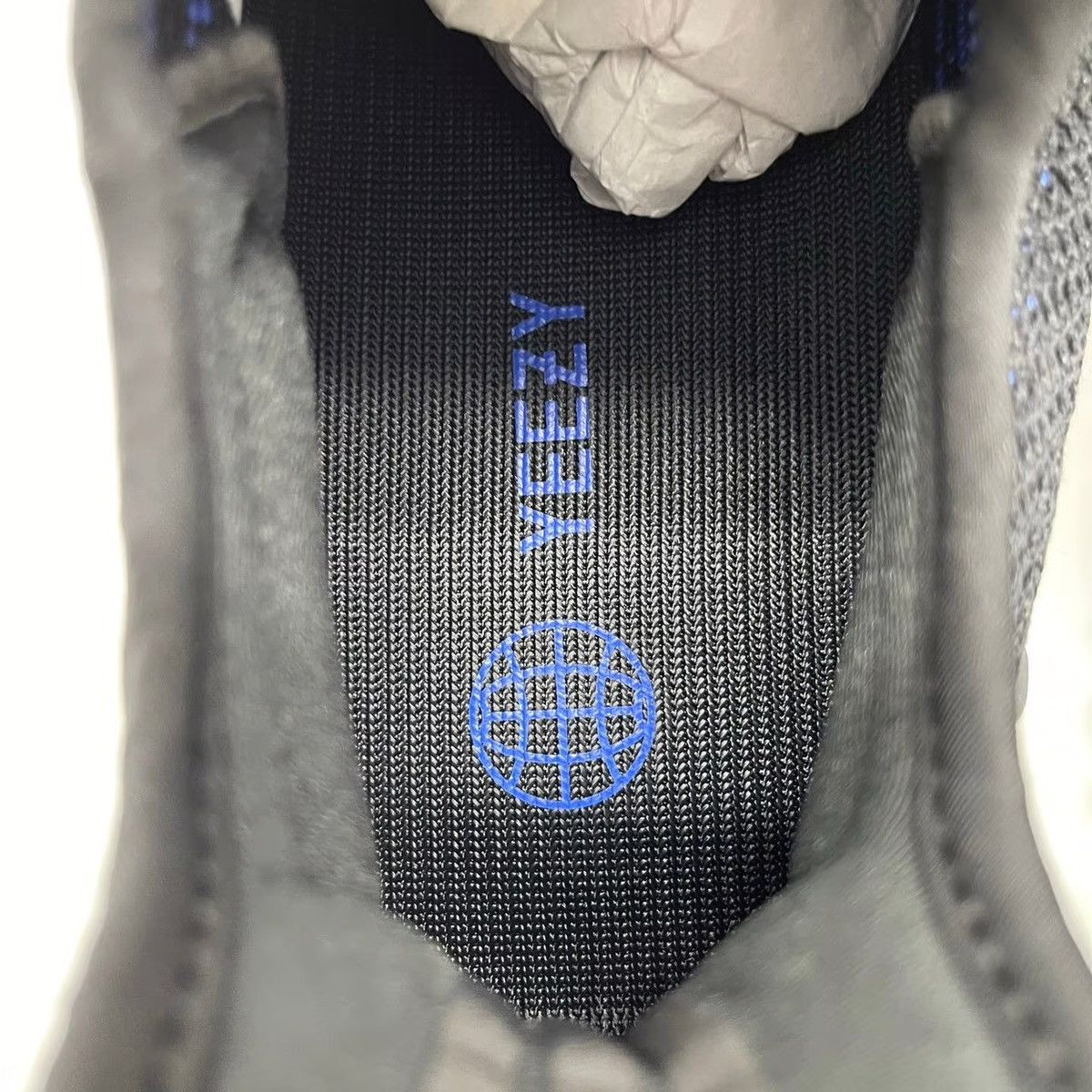 Adidas Adidas Yeezy Boost 350 V2 Dazzling Blue Size US 10.5 / EU 43-44 - 6 Thumbnail