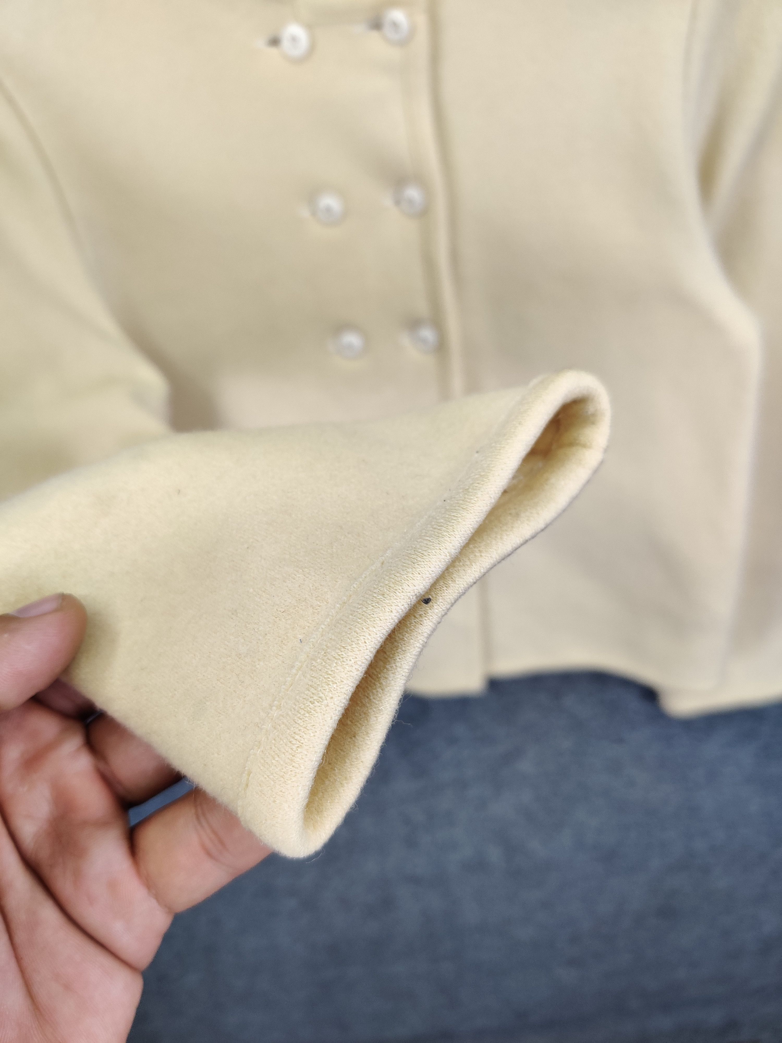 Comme des Garcons Vintage Comme Des Garcons Cream Double Breasted Coat Size US M / EU 48-50 / 2 - 8 Thumbnail