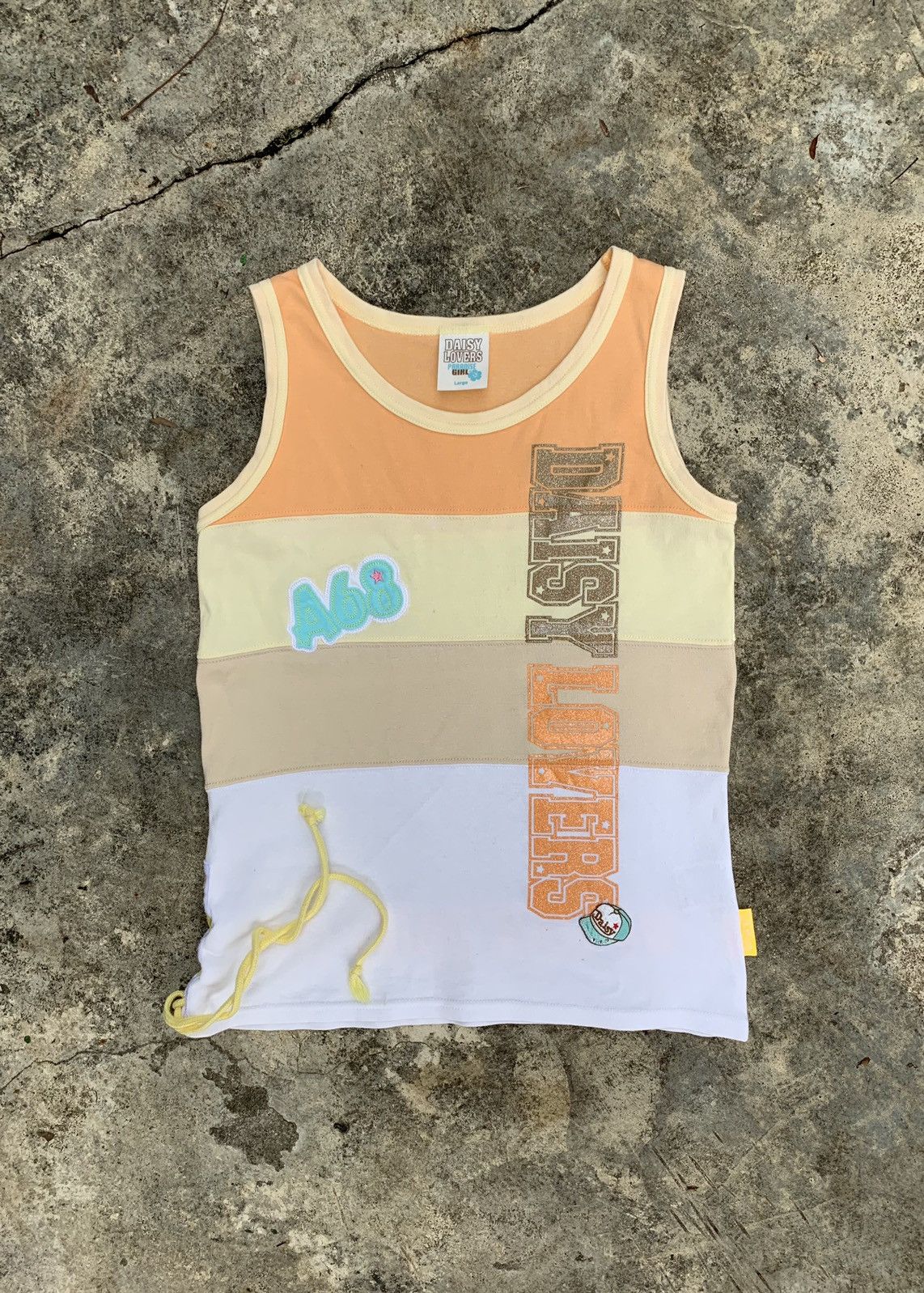 Angel Blue × Japanese Brand y2k Daisy Lovers Paradise Girl Graphic Tank Tops Size S / US 4 / IT 40 - 1 Thumbnail