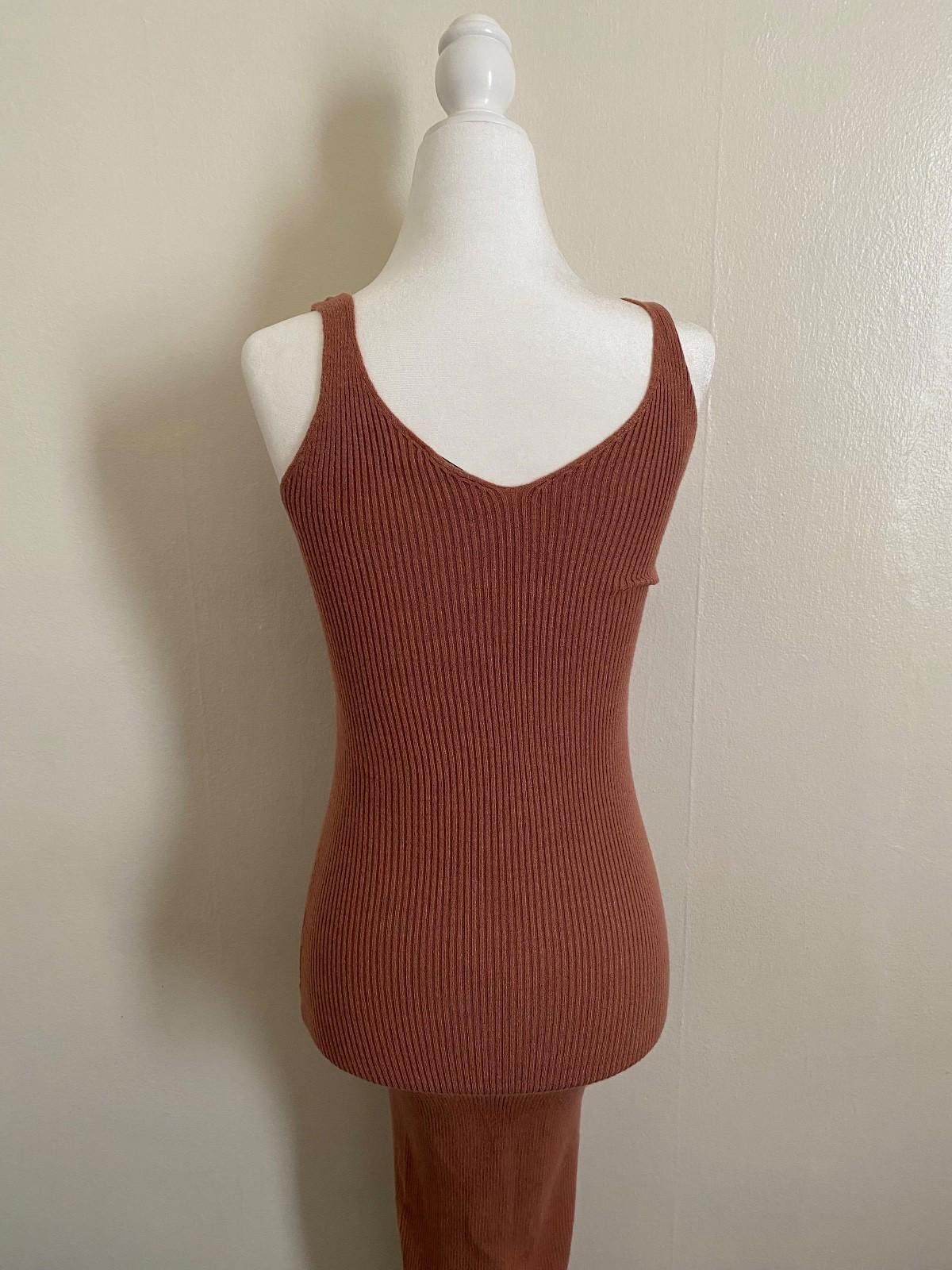 Other DRESS FORM Knit Midi Dress in Rose (SMALL) Size S / US 4 / IT 40 - 8 Thumbnail