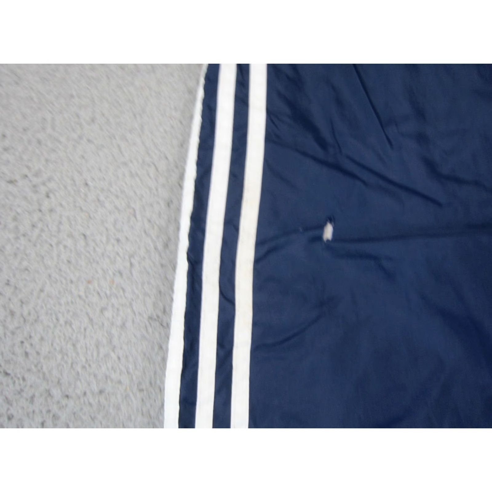 Adidas VINTAGE adidas Track Pants Mens L Blue 3 Stripes Windbreaker Zip Elastic Waist 90s Activewear Shirts? Size US 33 - 4 Thumbnail
