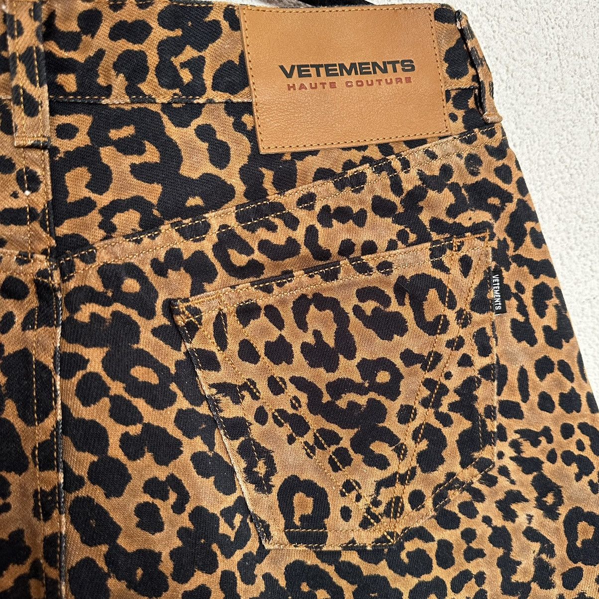 Vetements Vetements Leopard Shorts Size US 32 / EU 48 - 3 Thumbnail