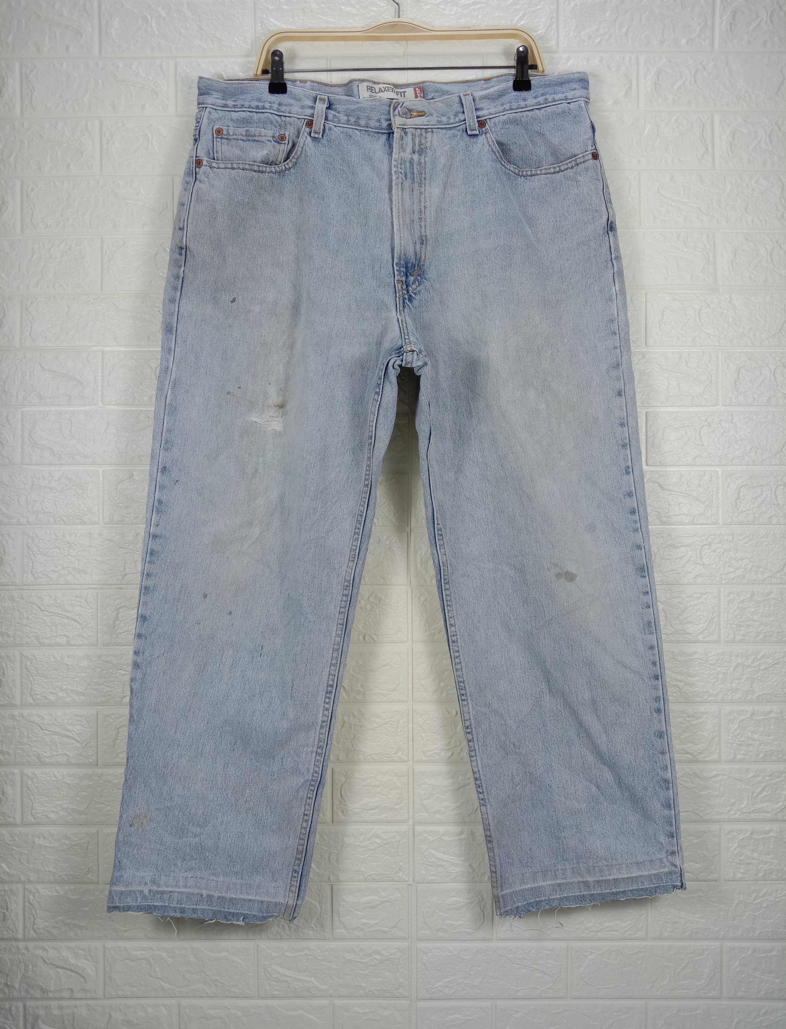 Levi's Vintage Levi's 550 Jeans Light Wash Relaxed Fit Denim Size US 39 - 1 Thumbnail