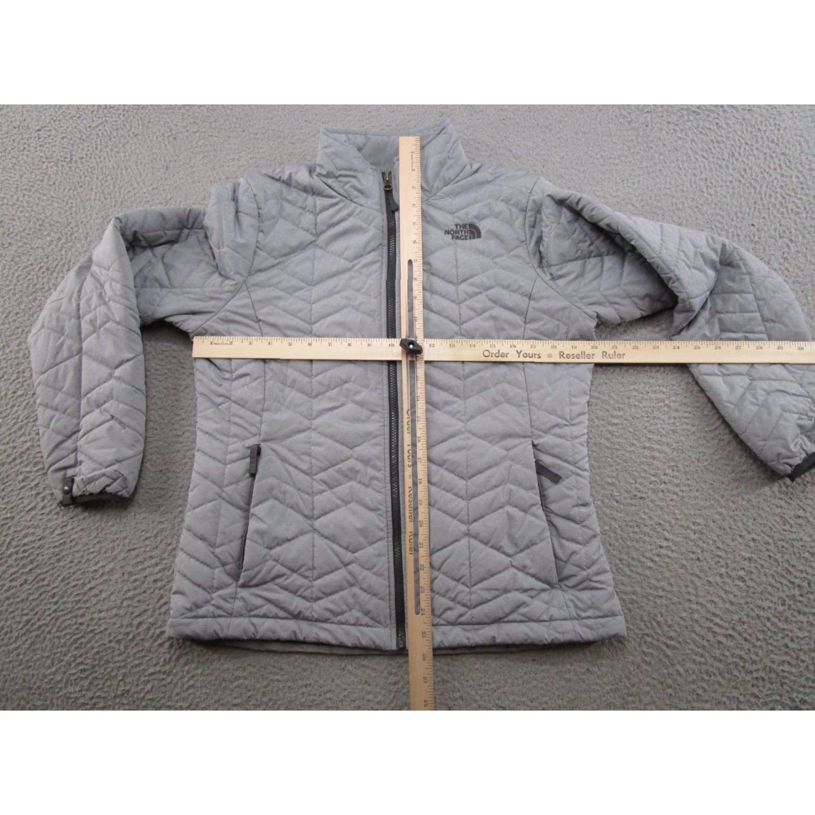 The North Face The North Face Bombay Quilted Gray Puffer Zip Up Jacket Women L NF0A2TJK Read Size L / US 10 / IT 46 - 6 Thumbnail
