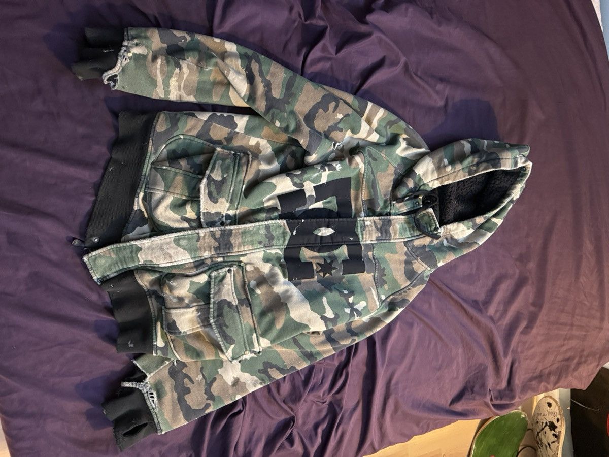 DC Dc skateboarding hoodie camo mens large Size US L / EU 52-54 / 3 - 1 Thumbnail