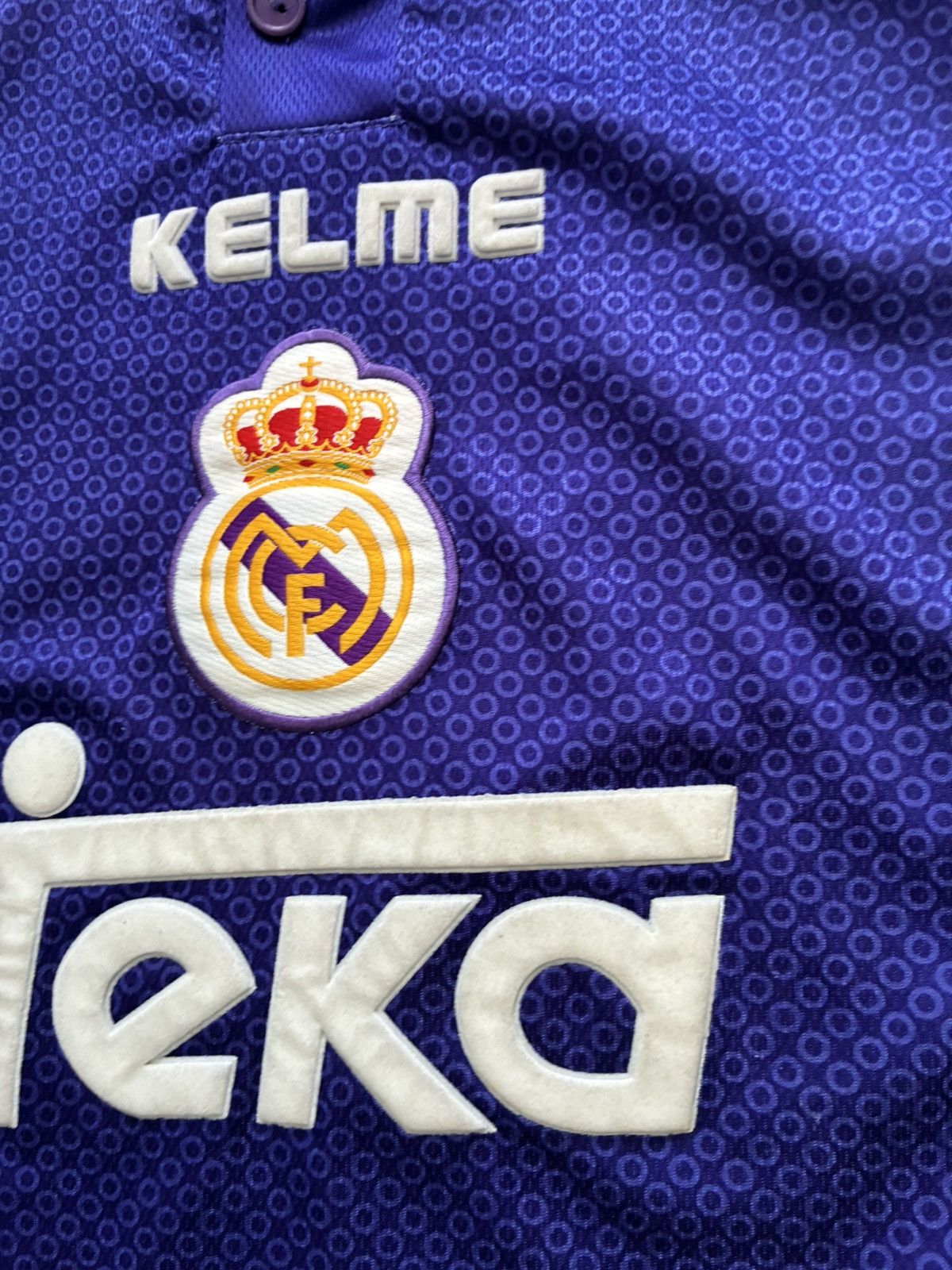Other 1997/1998 Real Madrid Away Kit Size US M / EU 48-50 / 2 - 3 Thumbnail