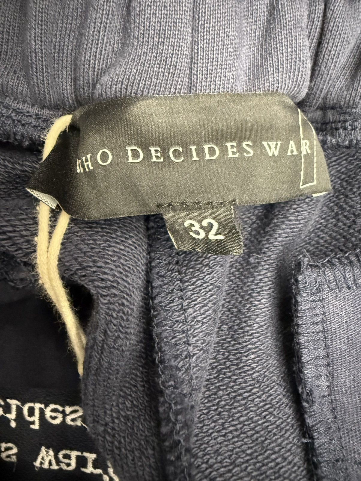 Who Decides War Who Decides War WDW Scripture Sweatpants Size US 32 / EU 48 - 3 Thumbnail