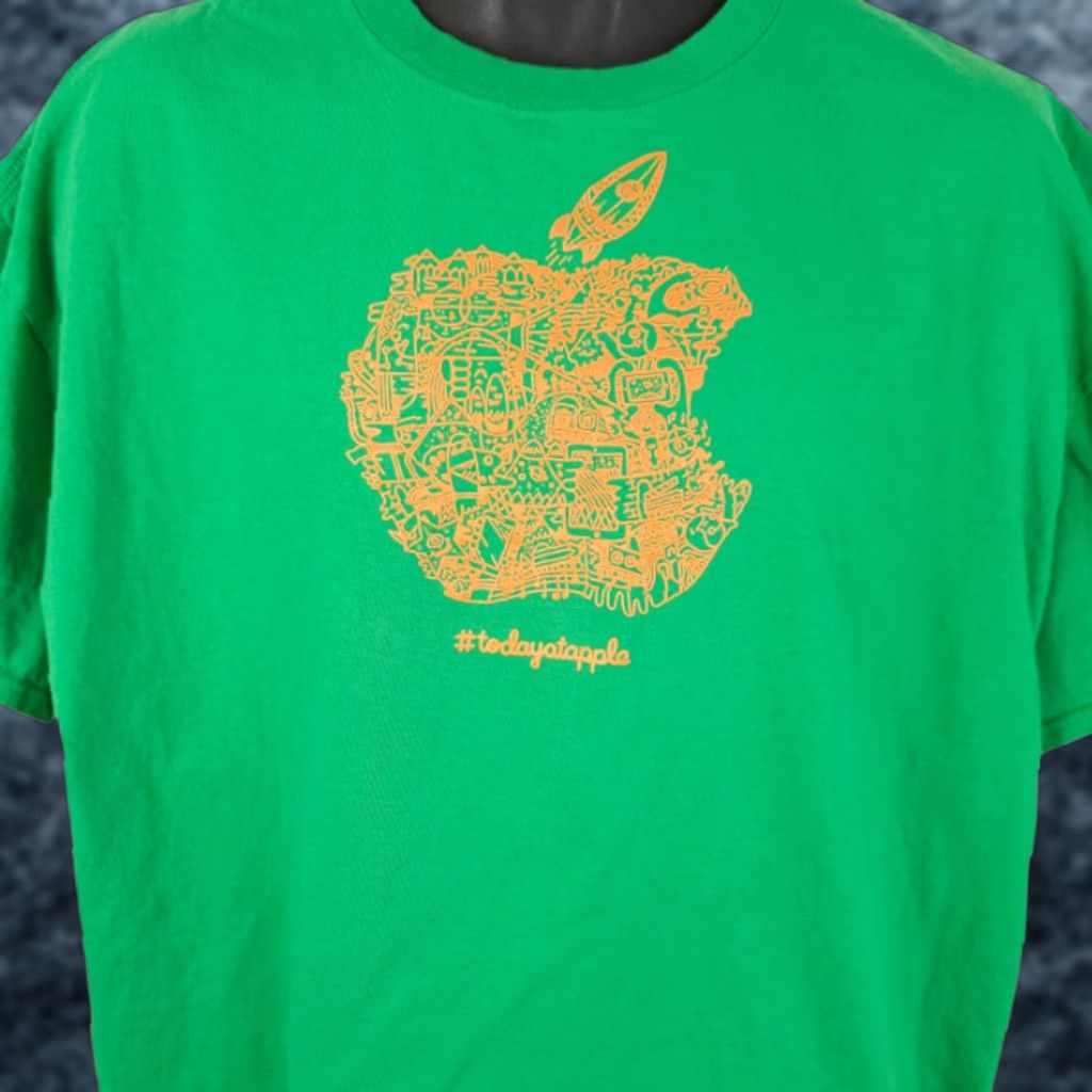Apple VINTAGE Apple Store T Shirt Mens 2XL Green Today At Apple Tech Computing Size US XXL / EU 58 / 5 - 1 Thumbnail