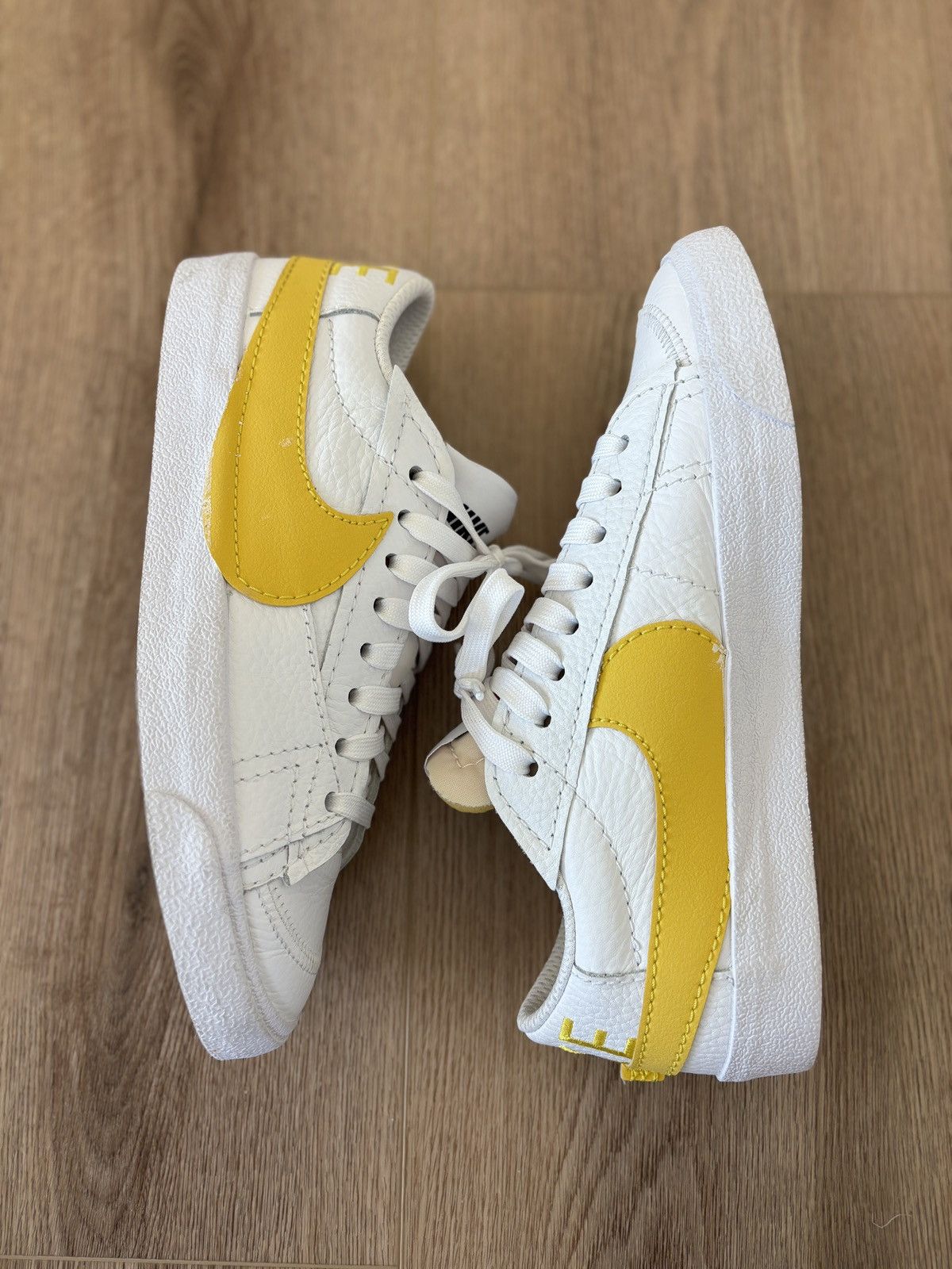 Nike Nike Blazer Jumbo White Yellow Size US 9 / EU 42 - 3 Thumbnail