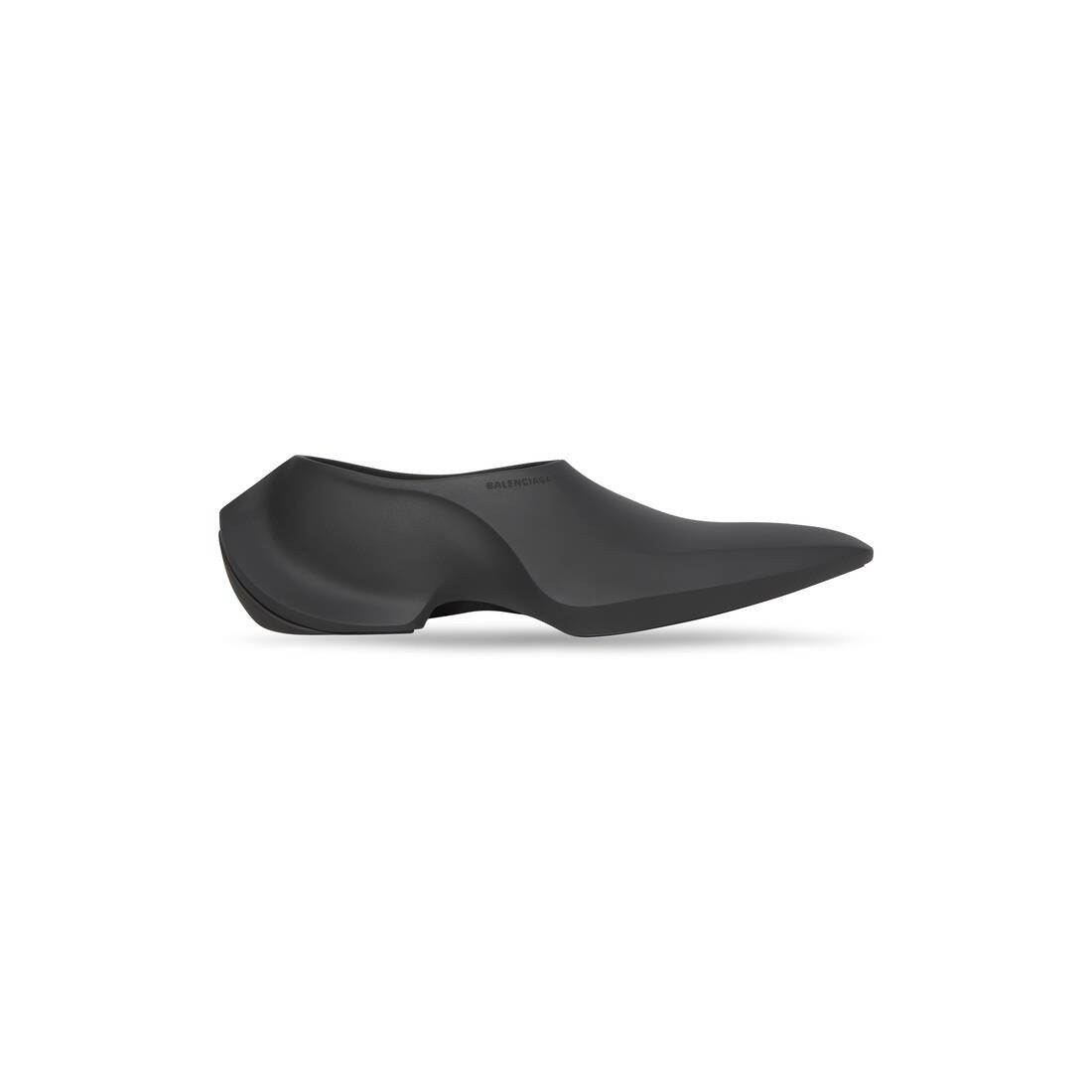 o1bcso1str0425 Space Shoes in Black