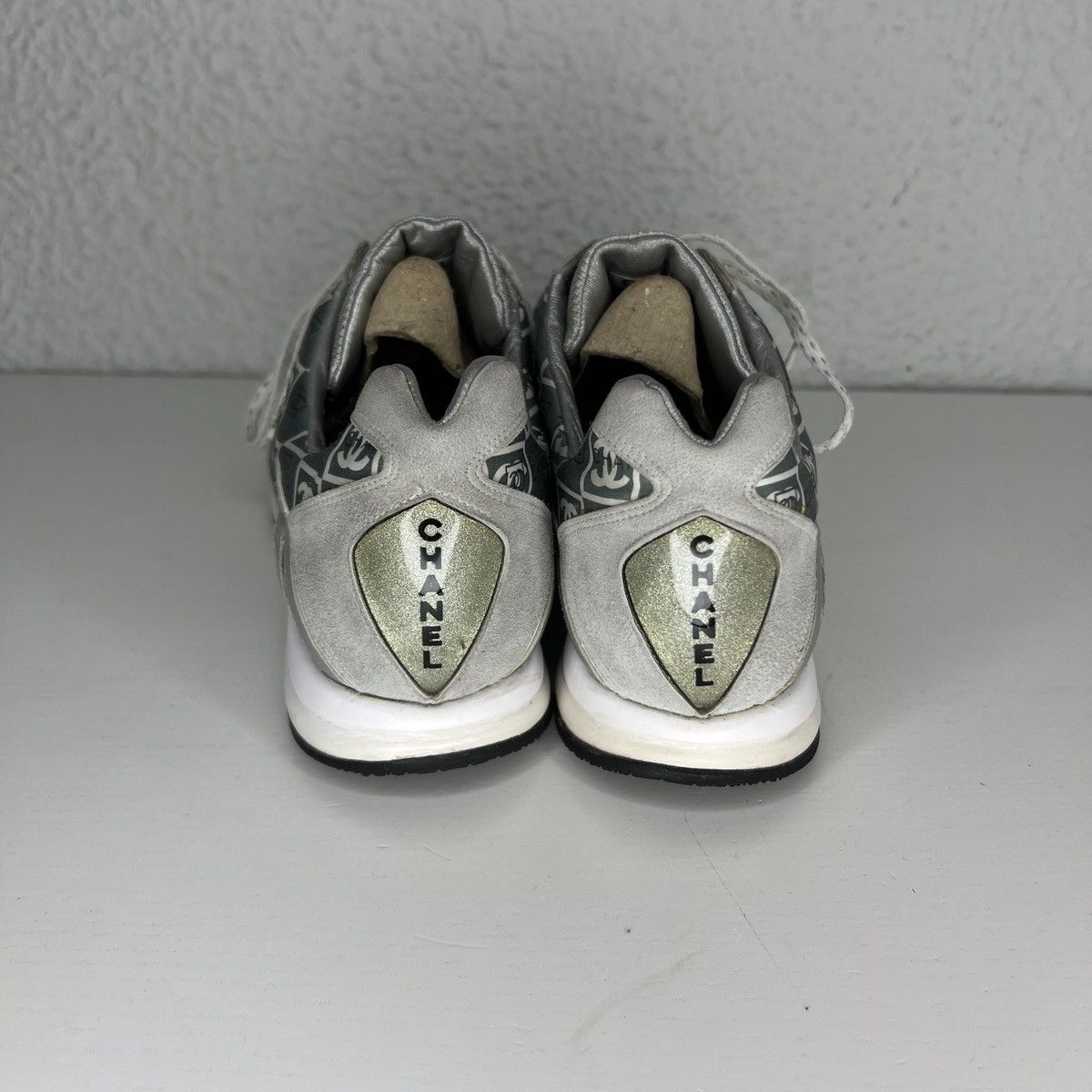 Chanel CHANEL Low-Top Sneakers Shoes Baskets Grey Monogram Trainers Size US 9 / IT 39 - 4 Thumbnail