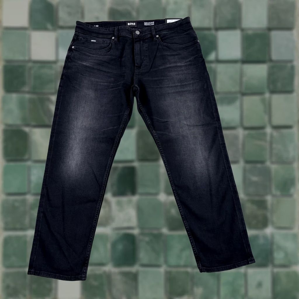 Hugo Boss HUGO BOSS Maine Regular-fit Jeans Black Wash 36x28 Mens Regular 5-Pocket Zipper Fly Stretch Denim Cotton Elastane Size US 36 / EU 52 - 1 Thumbnail