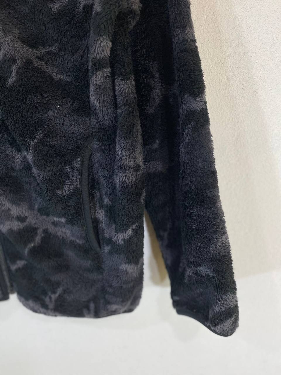Japanese Brand × Uniqlo uniqlo japanese brands camo fleece jacket nice design Size US M / EU 48-50 / 2 - 5 Thumbnail