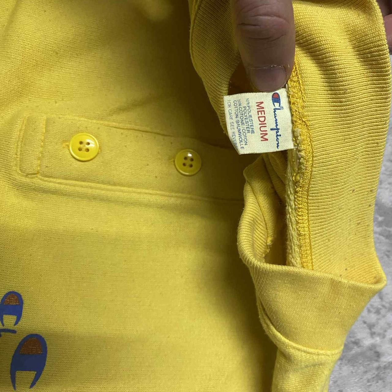Champion Yellow Champion vintage 90s embroidered logo Size US M / EU 48-50 / 2 - 4 Thumbnail