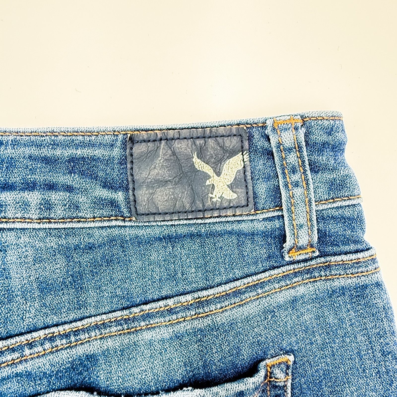 American Eagle Outfitters American Eagle Hi-Rise Shorts Size 4 Shortie Next Level Stre Size 26" / US 2 / IT 38 - 10 Thumbnail