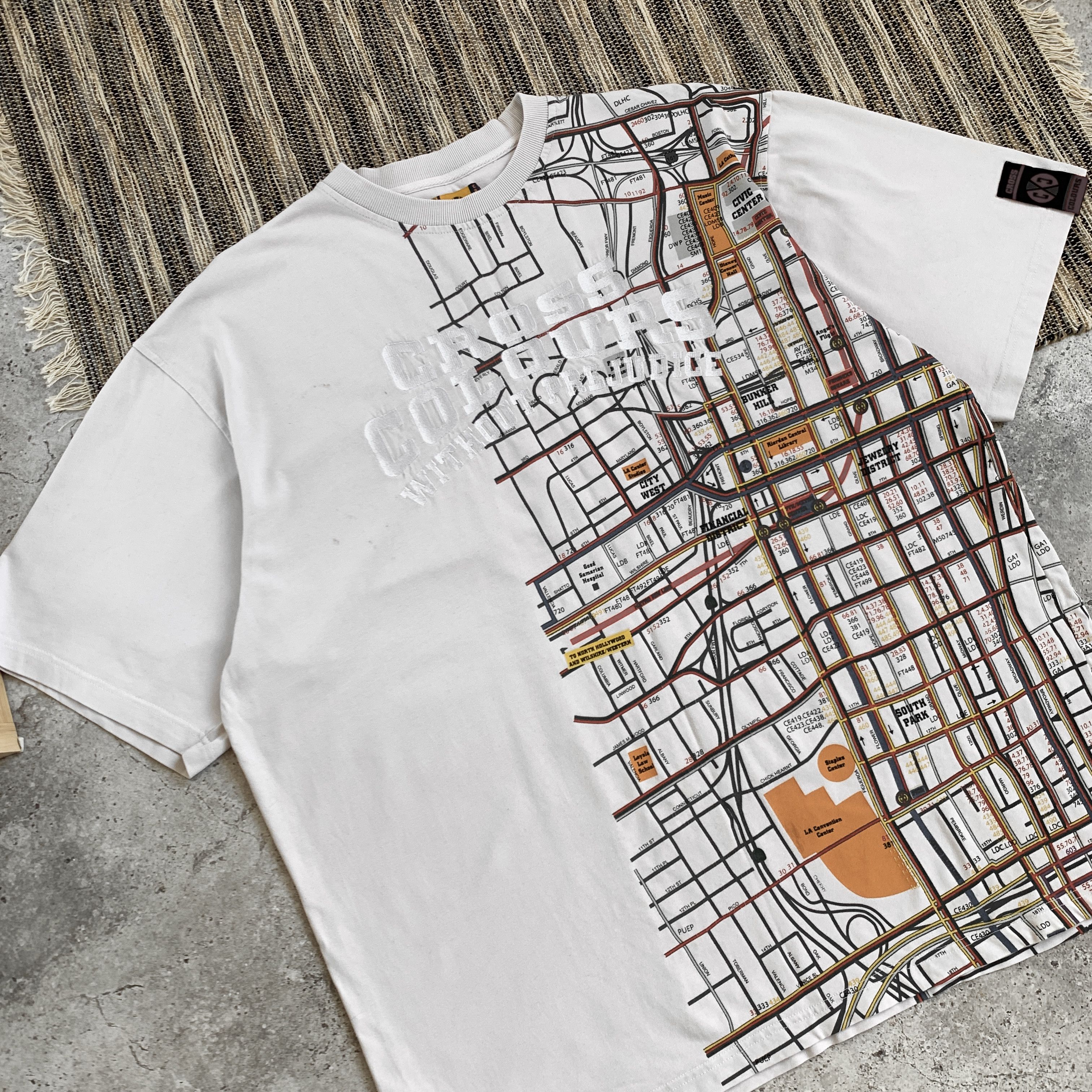 Cross Colours Vintage Cross Colours 90s Graphic Map White Tee Shirt Size US XXL / EU 58 / 5 - 3 Thumbnail