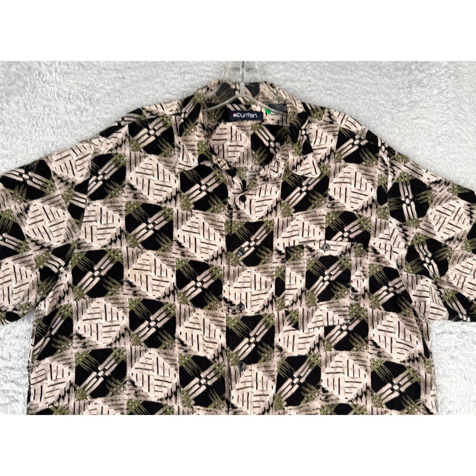 Vintage Puritan Shirt Men Large Beige Black Tile Geometric Hawaiian 100% Rayon Button Up Size US L / EU 52-54 / 3 - 4 Thumbnail