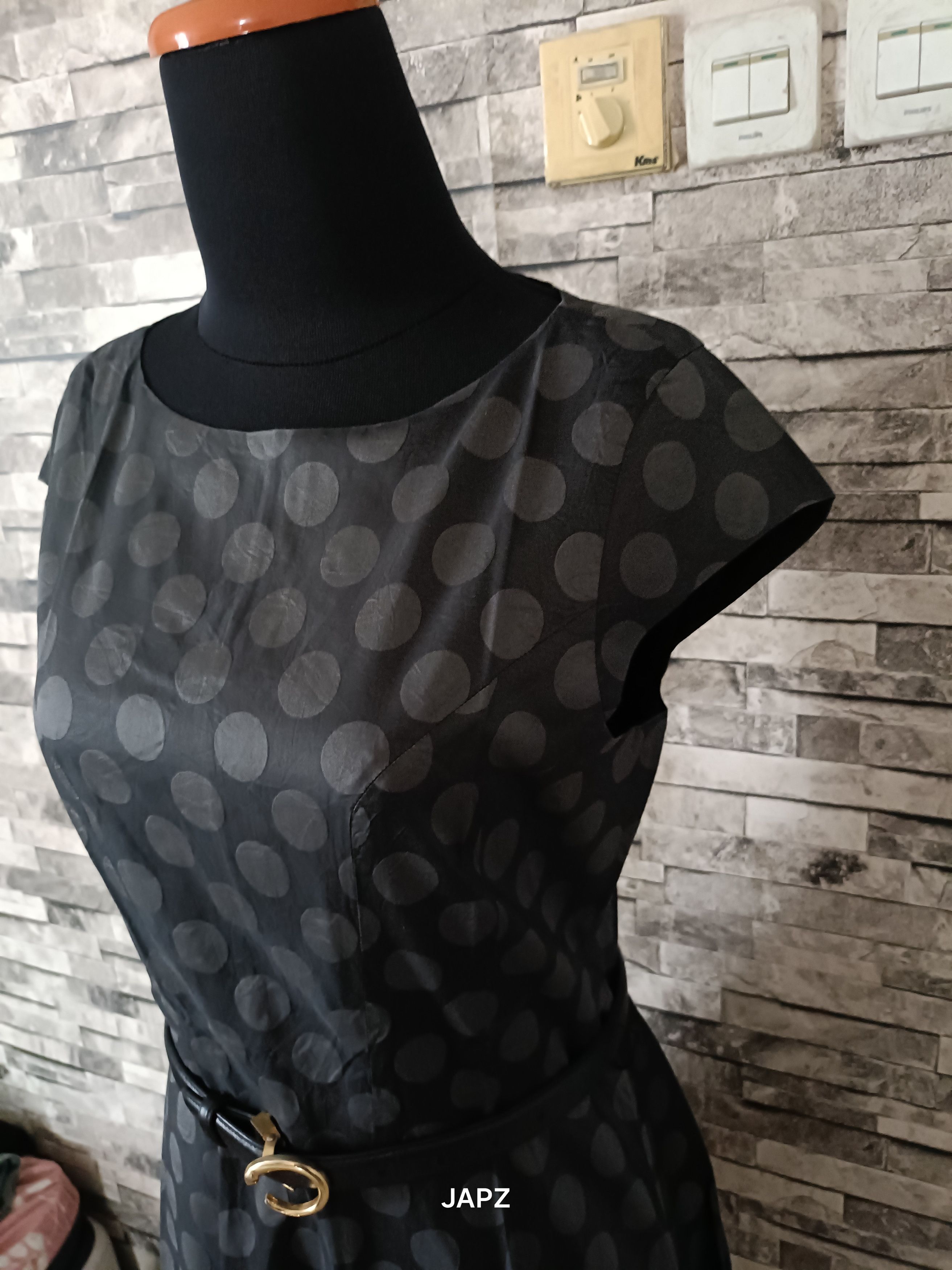 Japanese Brand Ined polkadot pleated midi dress Size L / US 10 / IT 46 - 3 Thumbnail