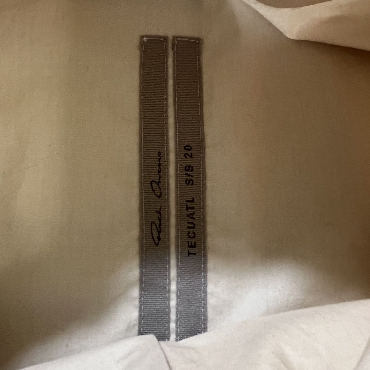 Rick Owens Rick Owens Tecuatl SS20 Pearl Collarless Button Down Shirt Size US M / EU 48-50 / 2 - 9 Thumbnail